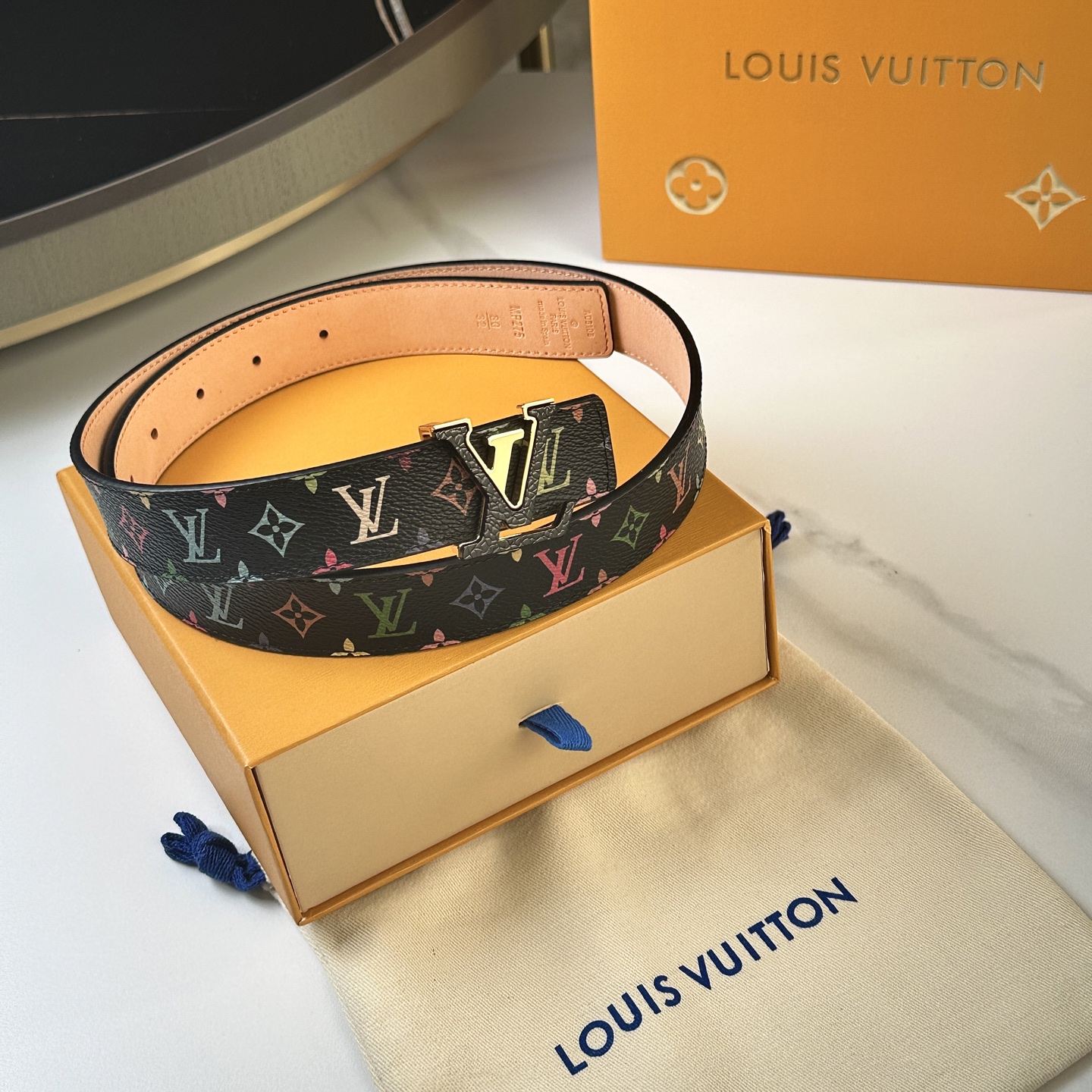 P357 On behalf of Ms. L0uis VUITTON, new season