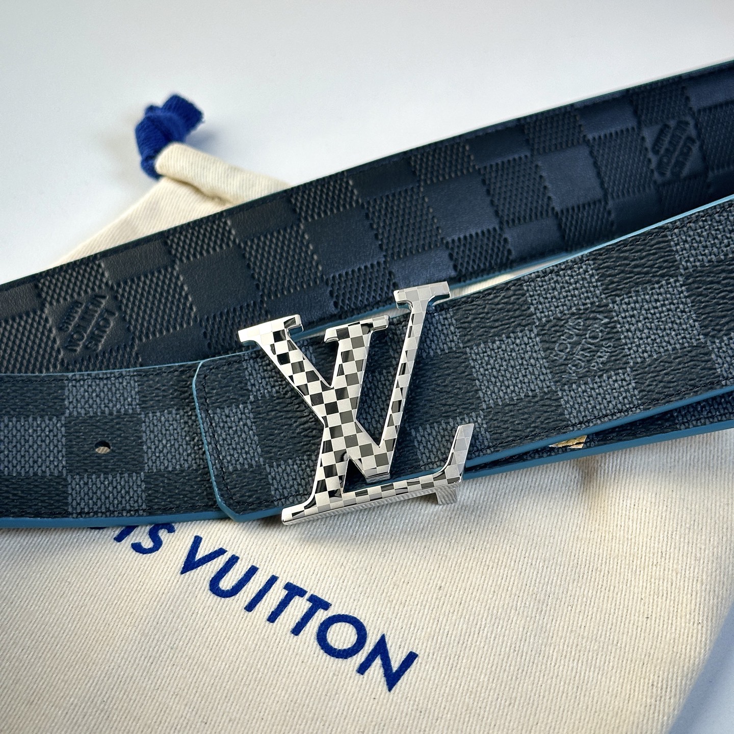 
       L0UIS VUITT0N 今季新品 驢家原單腰帶 寬度40毫米 定制帆布面內襯進口小牛