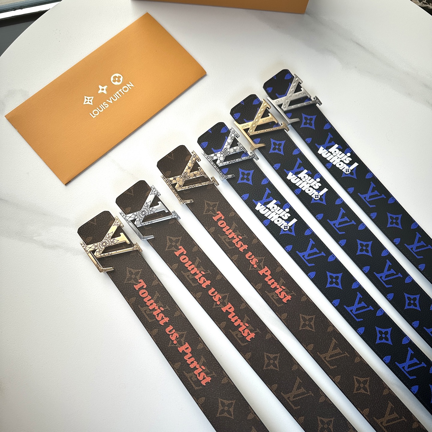 
       L0UIS VUITT0N 今季新品 驢家原單腰帶 寬度40毫米 定制帆布面內襯進口小牛