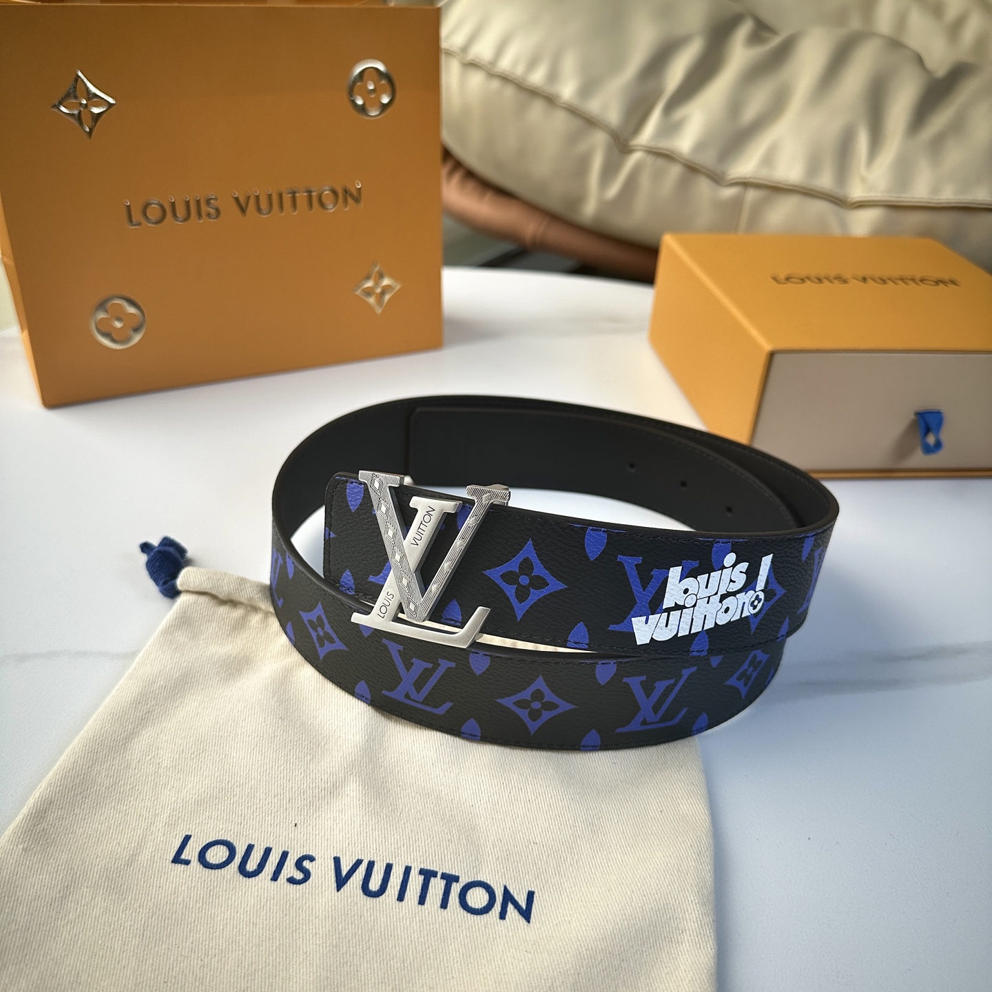 
       L0UIS VUITT0N 今季新品 驢家原單腰帶 寬度40毫米 定制帆布面內襯進口小牛