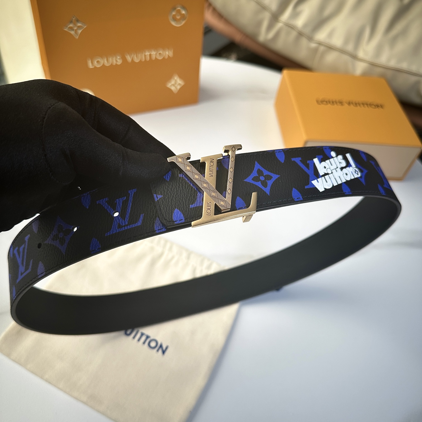 
       L0UIS VUITT0N 今季新品 驢家原單腰帶 寬度40毫米 定制帆布面內襯進口小牛