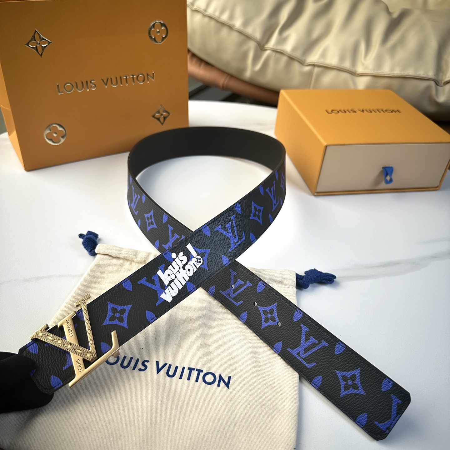 
       L0UIS VUITT0N 今季新品 驢家原單腰帶 寬度40毫米 定制帆布面內襯進口小牛