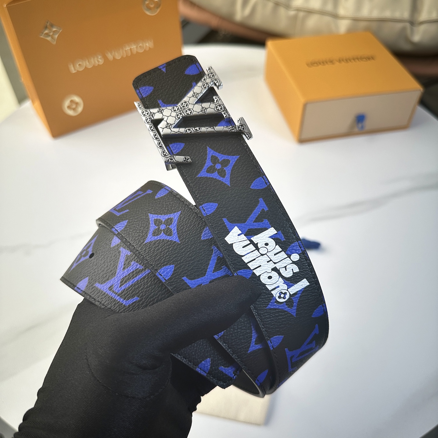 
       L0UIS VUITT0N 今季新品 驢家原單腰帶 寬度40毫米 定制帆布面內襯進口小牛