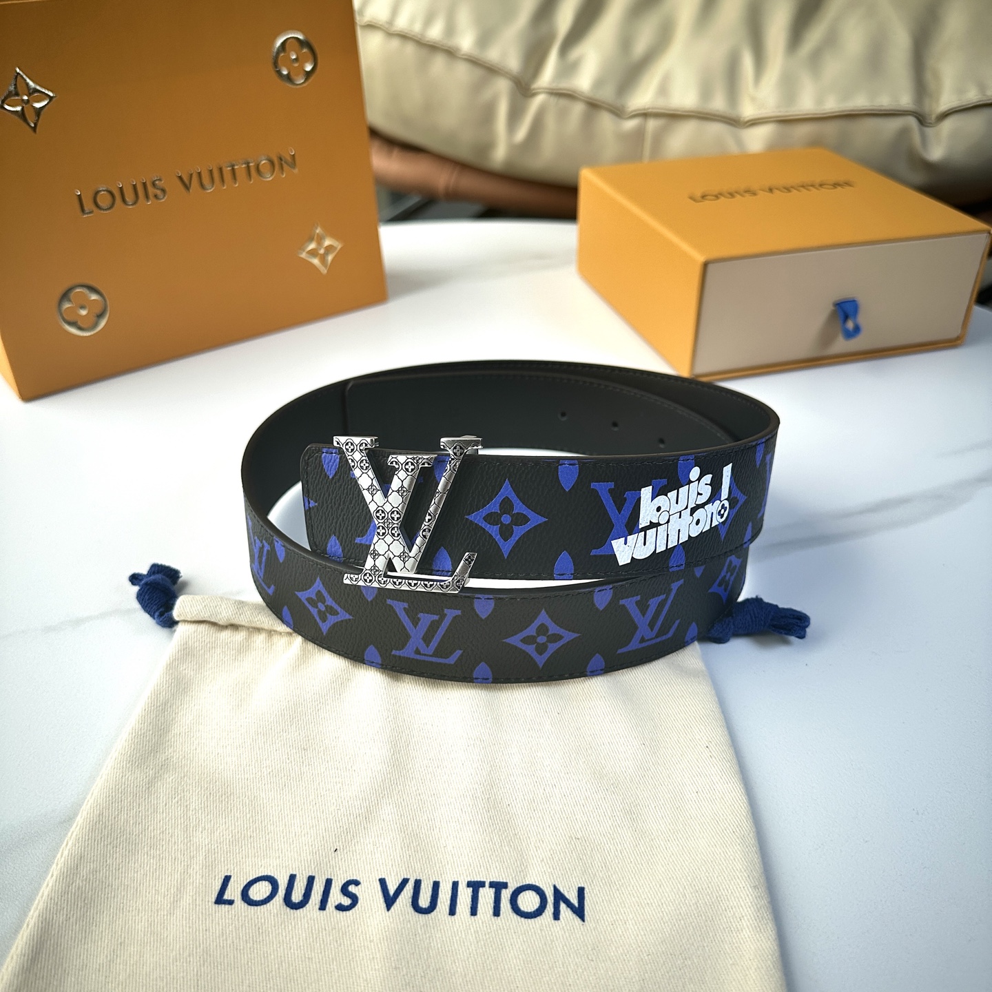 
       L0UIS VUITT0N 今季新品 驢家原單腰帶 寬度40毫米 定制帆布面內襯進口小牛