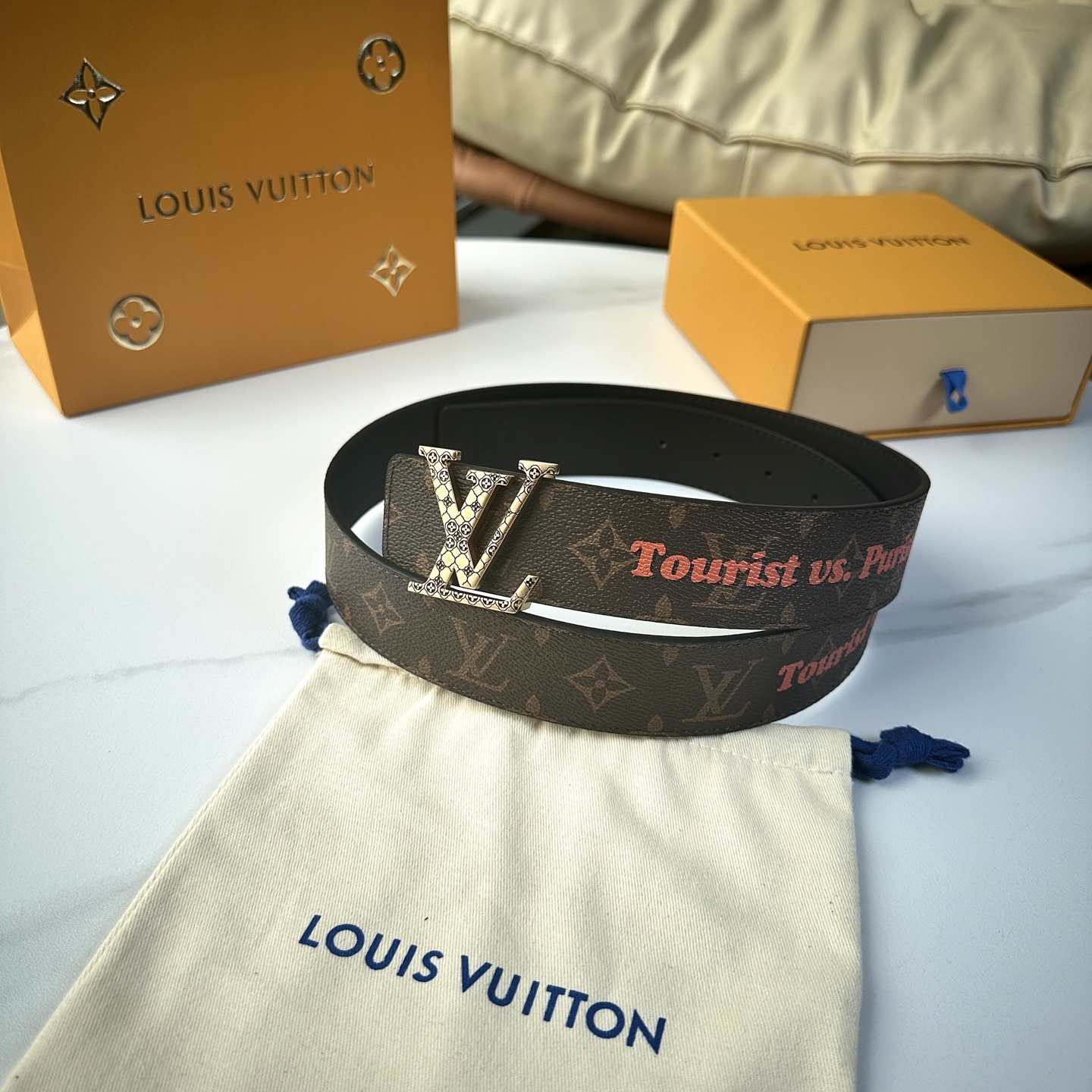 
       L0UIS VUITT0N 今季新品 驢家原單腰帶 寬度40毫米 定制帆布面內襯進口小牛