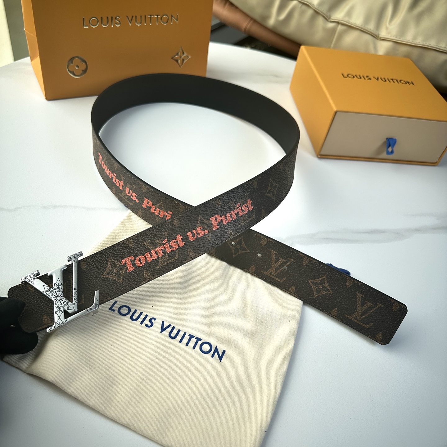 
       L0UIS VUITT0N 今季新品 驢家原單腰帶 寬度40毫米 定制帆布面內襯進口小牛