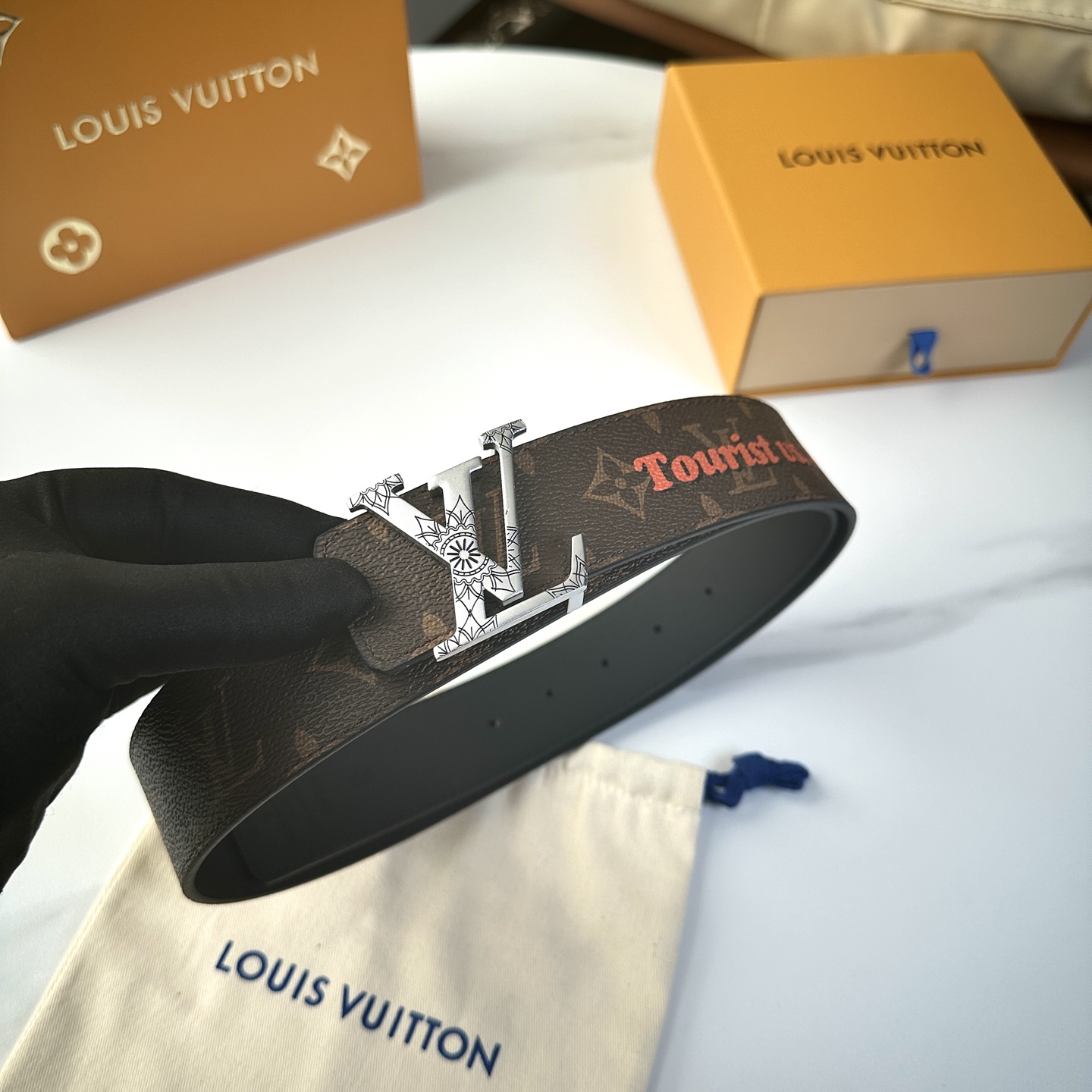
       L0UIS VUITT0N 今季新品 驢家原單腰帶 寬度40毫米 定制帆布面內襯進口小牛