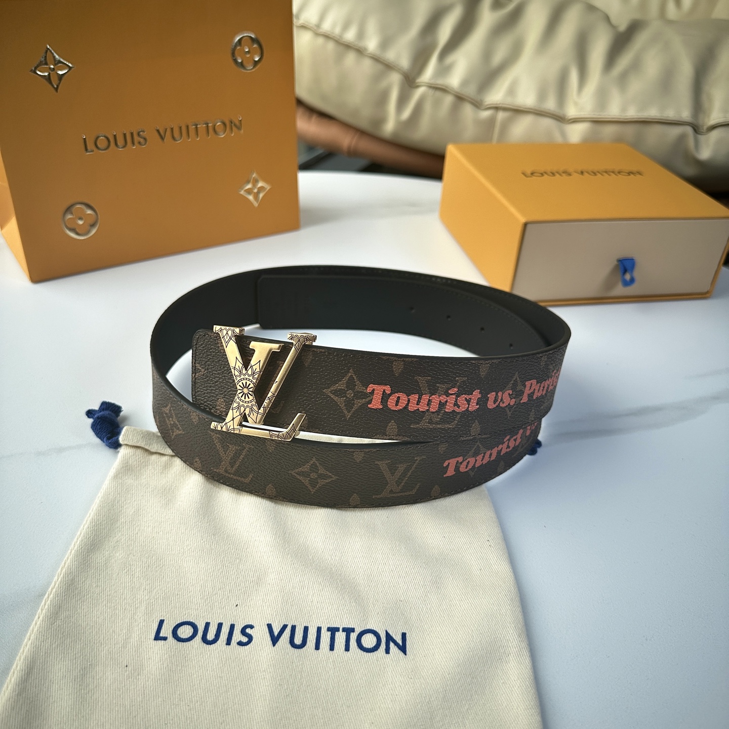 
       L0UIS VUITT0N 今季新品 驢家原單腰帶 寬度40毫米 定制帆布面內襯進口小牛