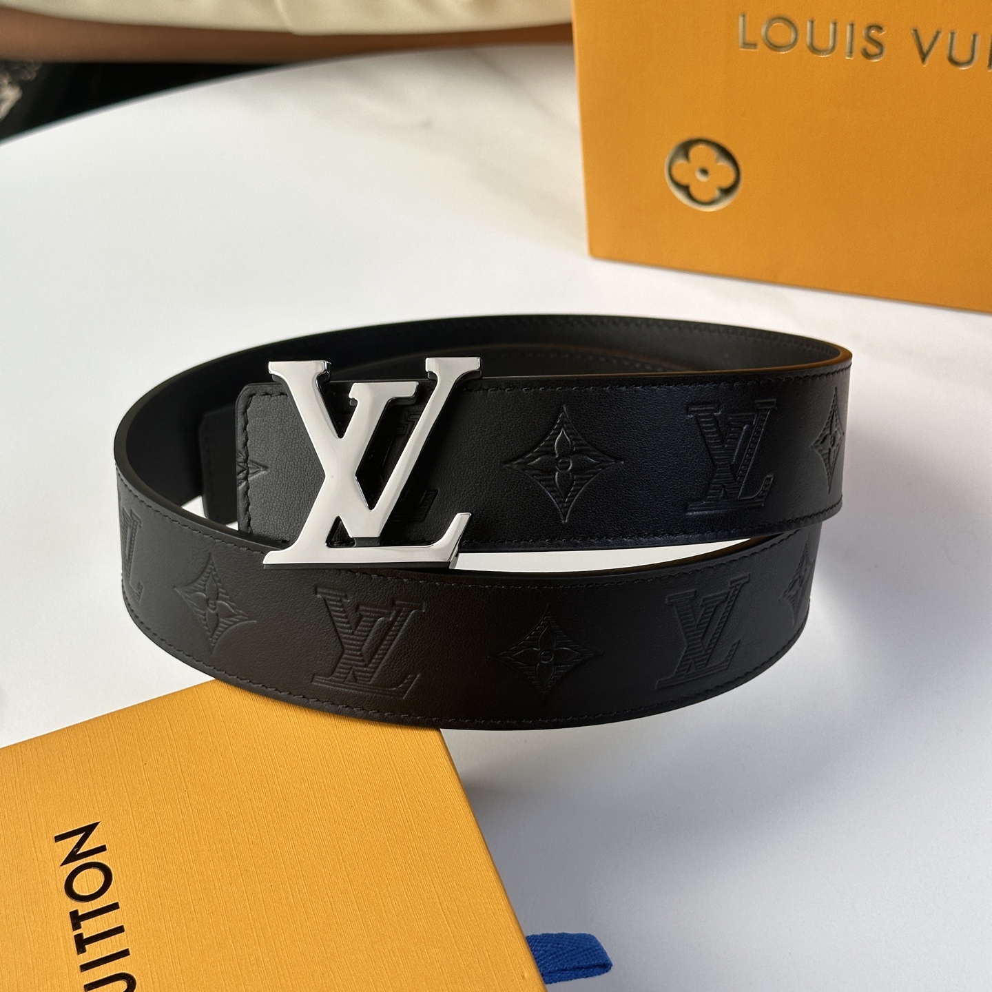LV Style Beige Leather Men's Belts Lookbook Reference image 2