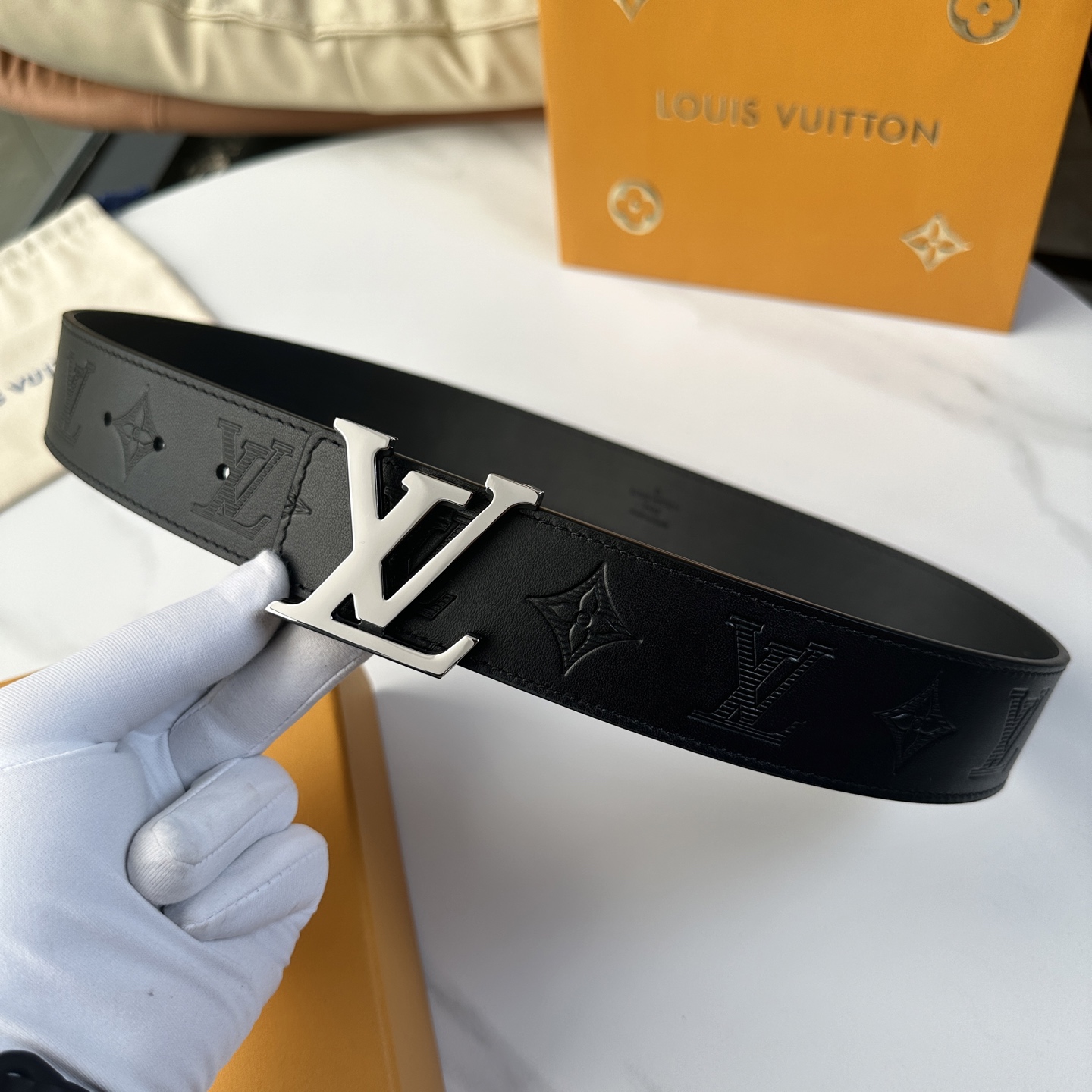 LV Style Beige Leather Men's Belts Men's Belts Men's Belt detail image 5 from source 766532