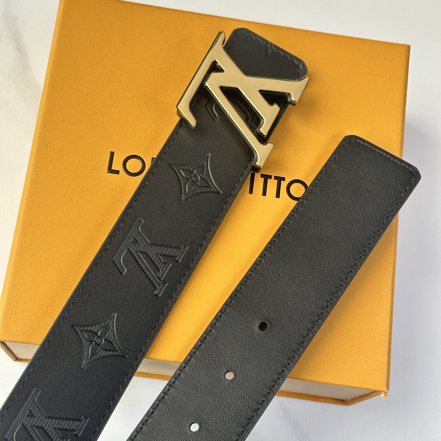 LV Style Beige Leather Men's Belts Men's Belts Men's Belt detail image 6 from source 766533