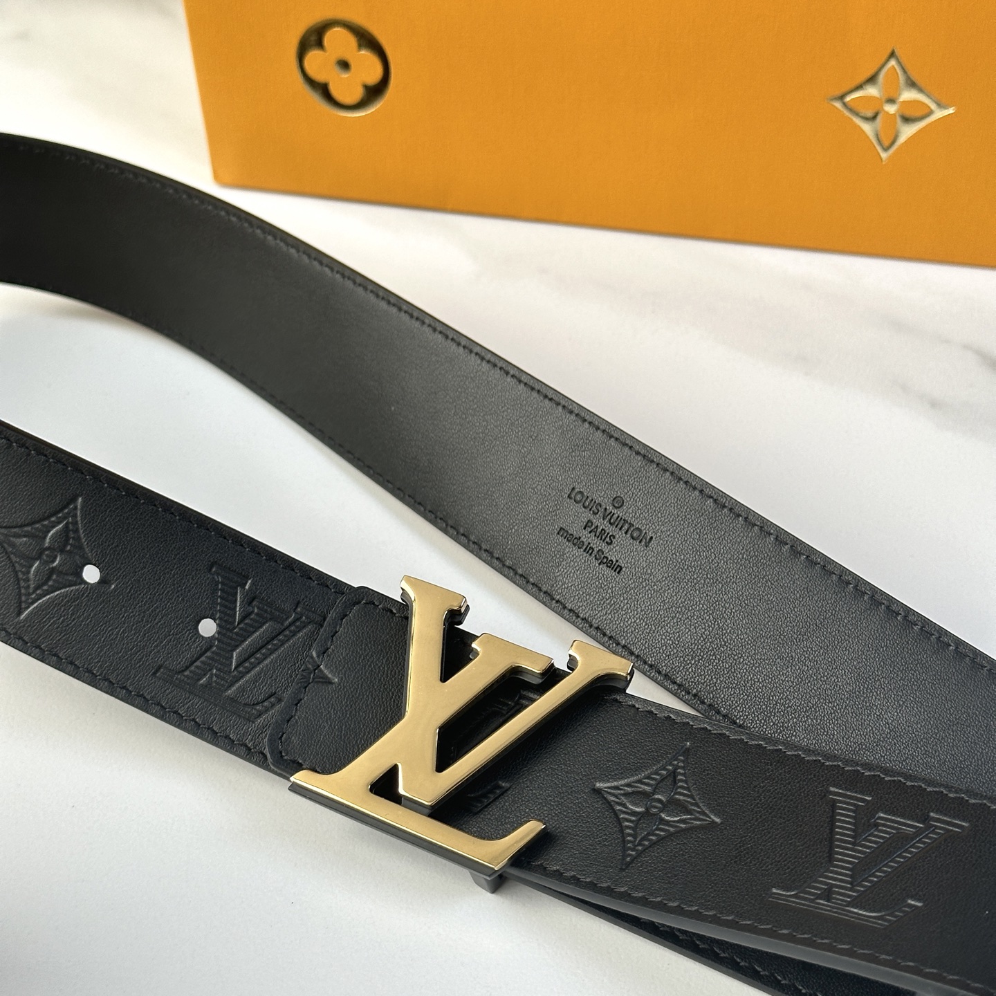 LV Style Beige Leather Men's Belts Men's Belts Men's Belt detail image 4 from source 766533