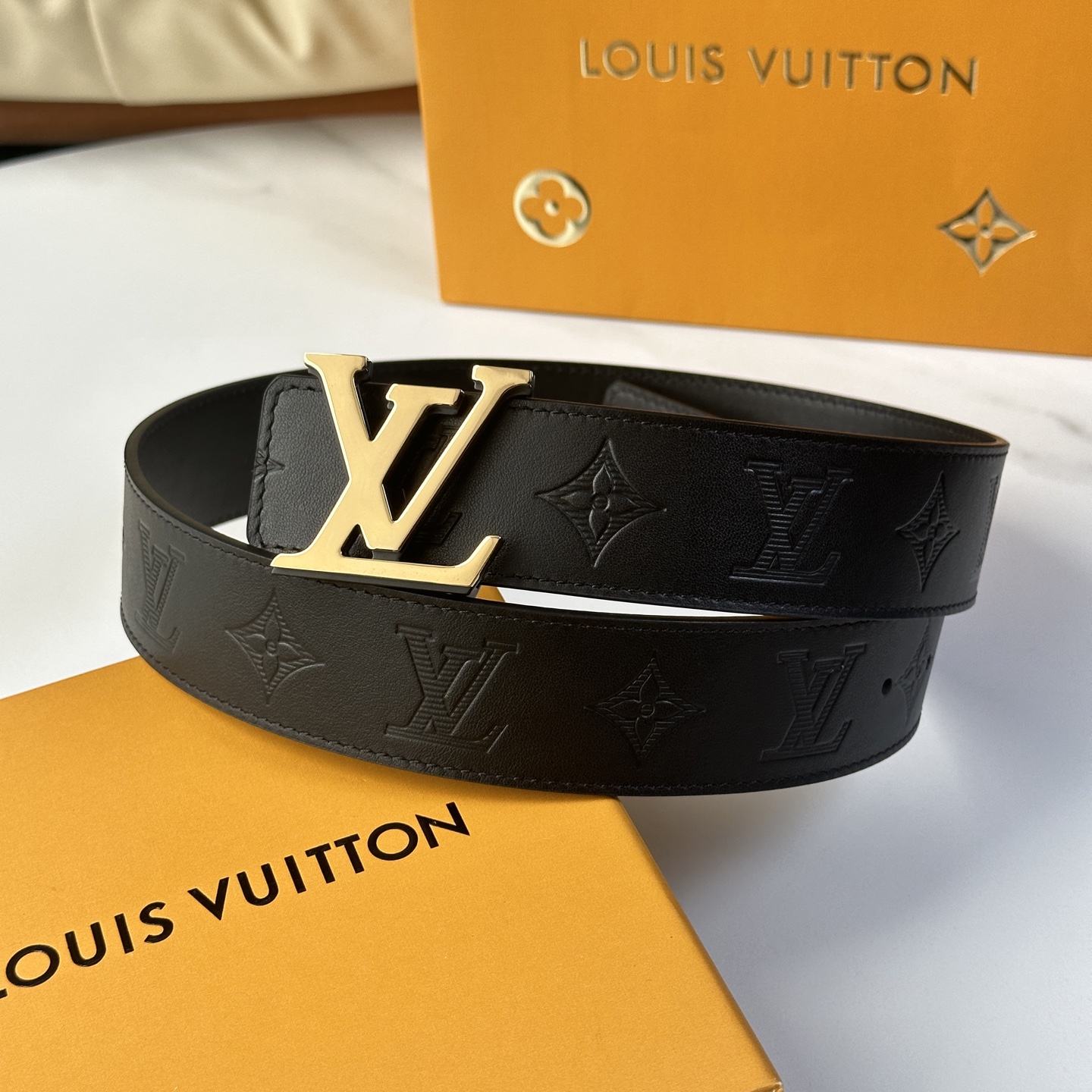 LV Style Beige Leather Men's Belts Lookbook Reference image 2