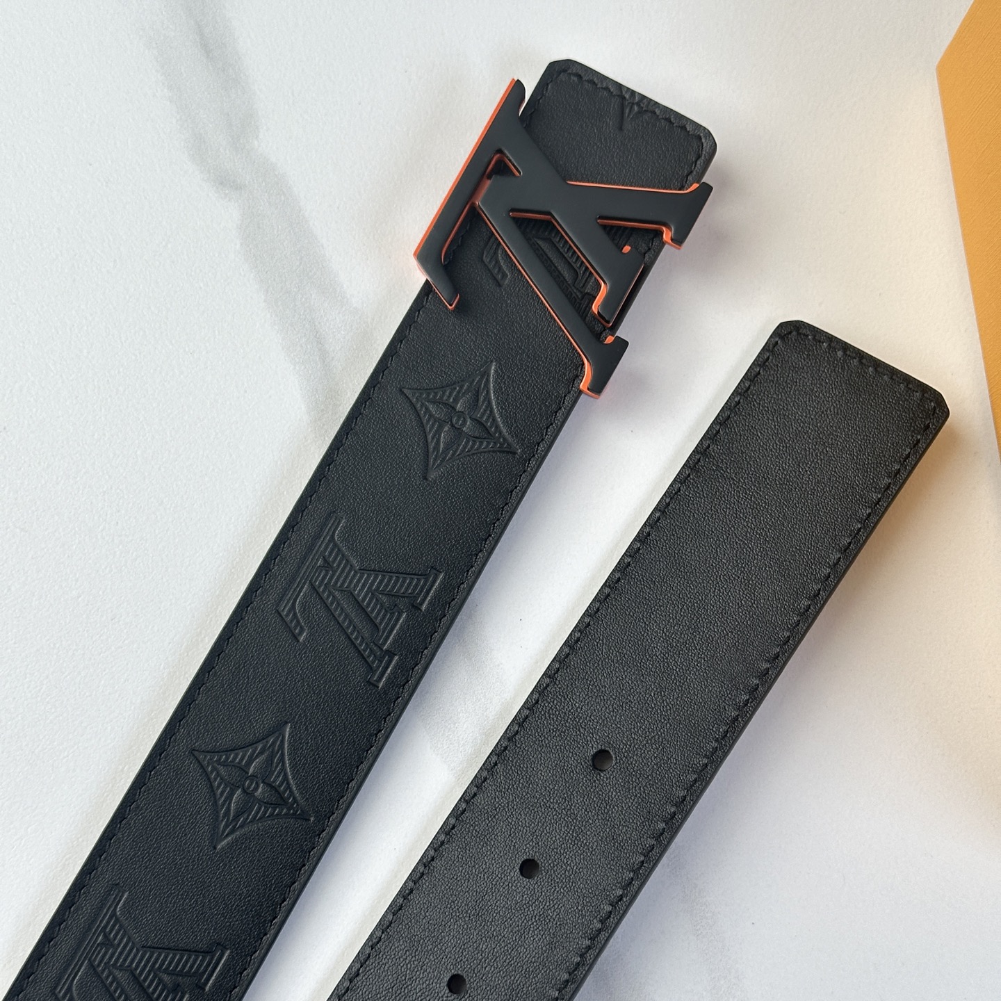 LV Style Beige Leather Men's Belts Men's Belts Men's Belt detail image 6 from source 766534