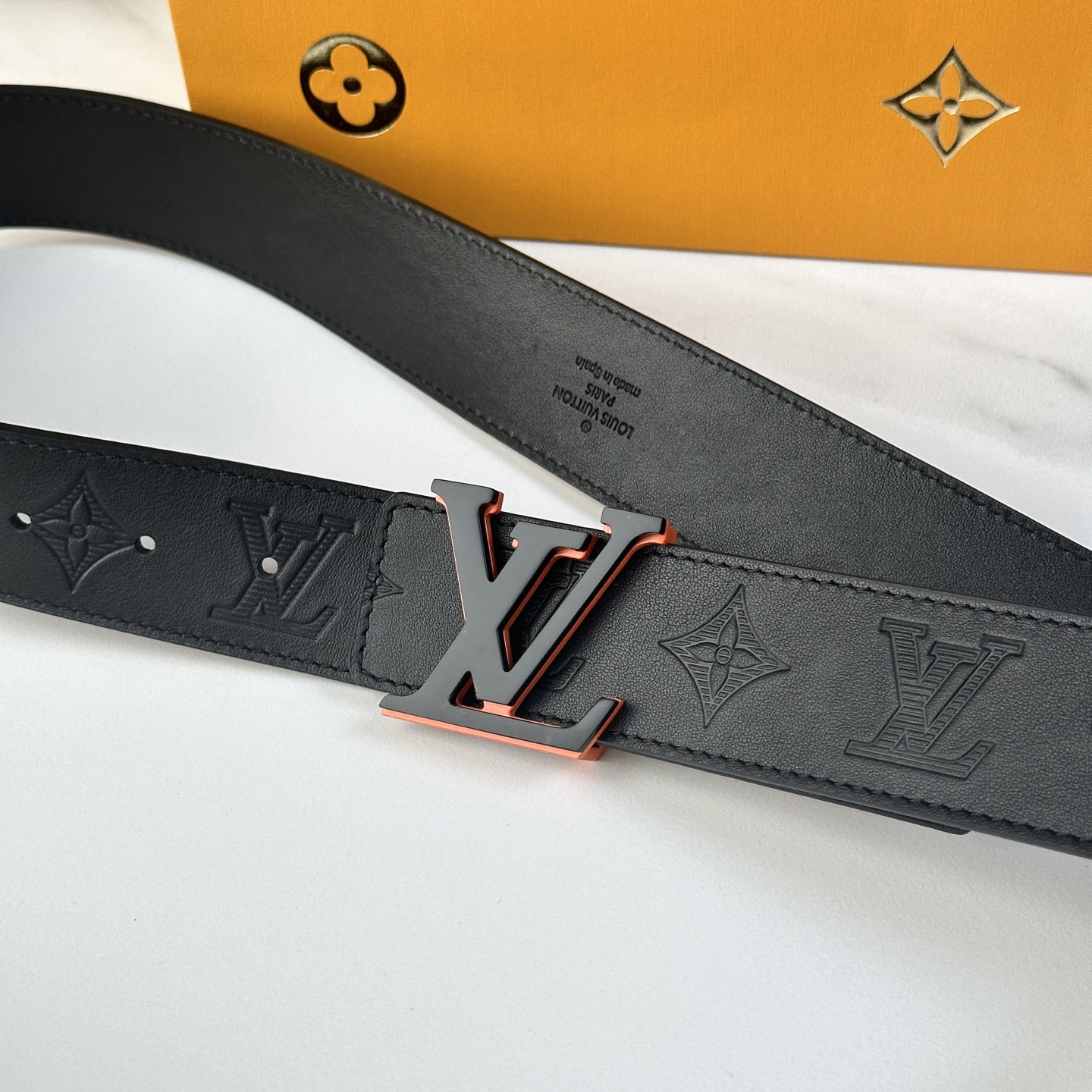 LV Style Beige Leather Men's Belts Men's Belts Men's Belt detail image 4 from source 766534