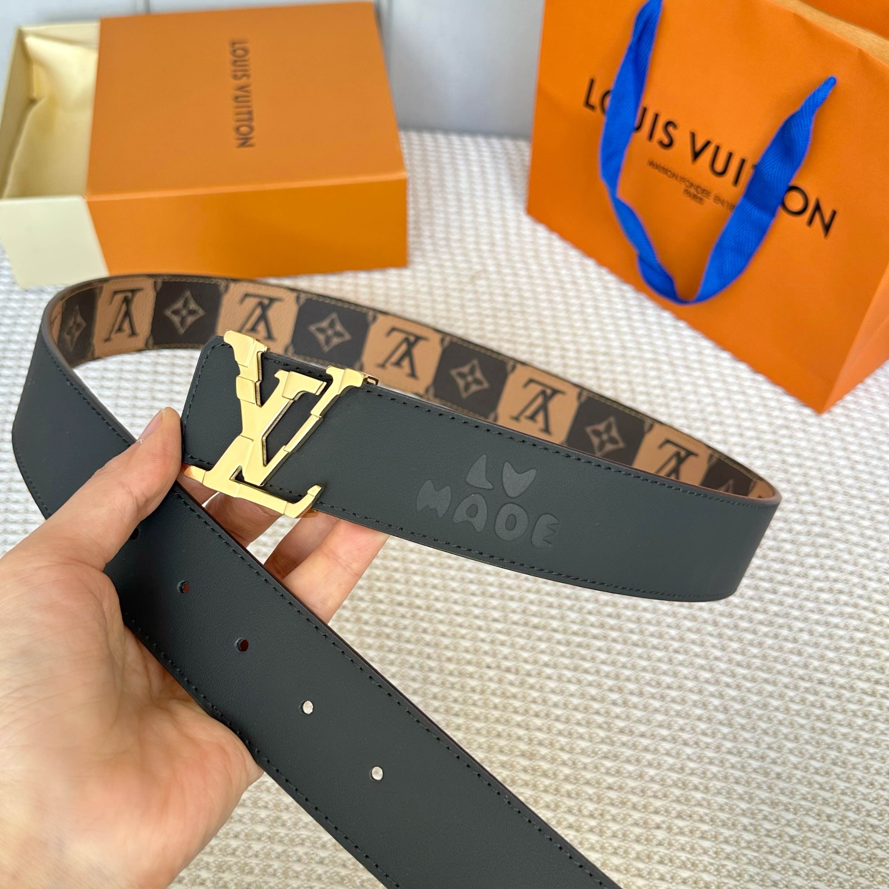
         L0UIS VUITT0N 專櫃最新升級版本 寬度40毫米 精湛工藝定制帆布面料襯托