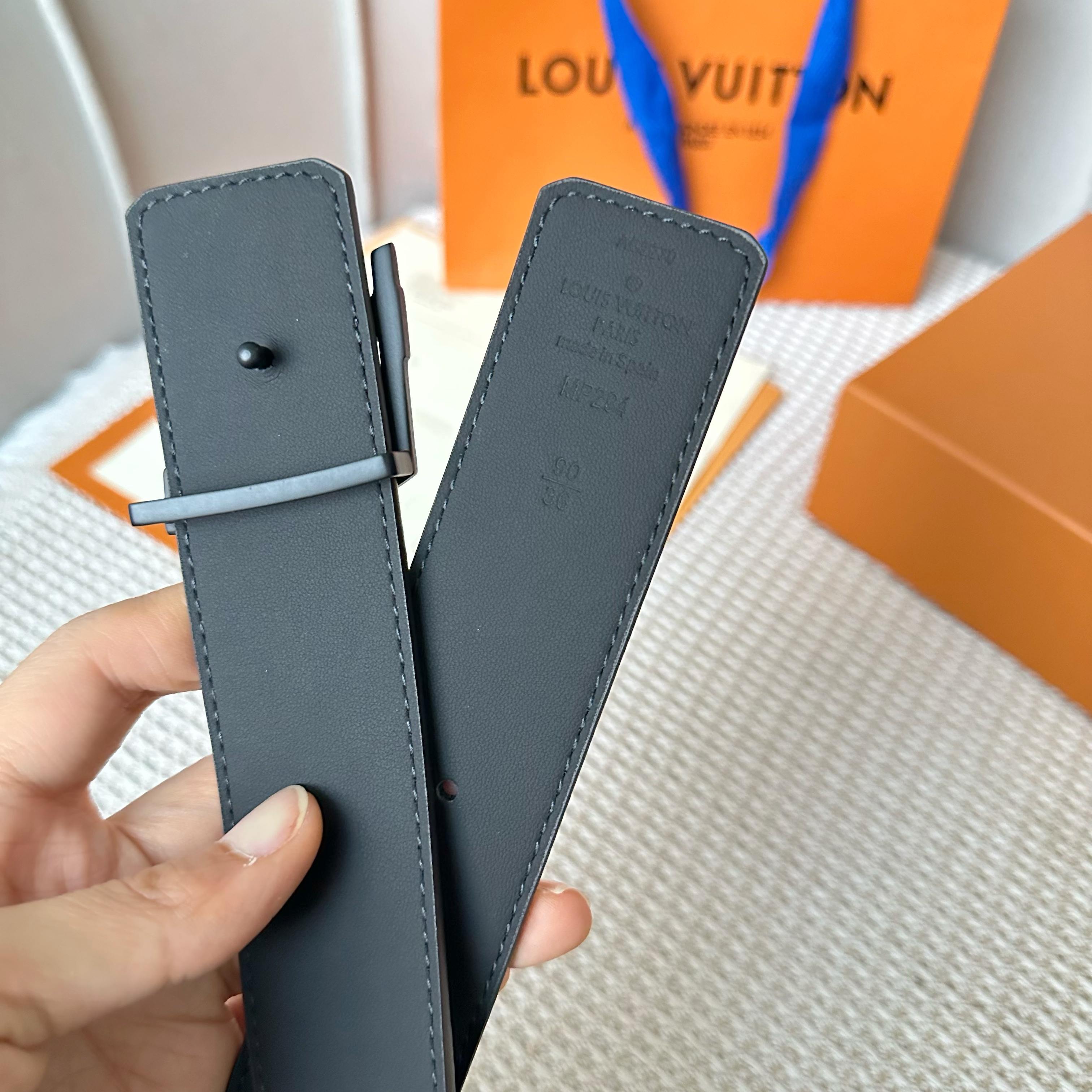  L0UIS VUITT0N 專櫃最新升級版本 寬度40毫米 精湛工藝定制帆布面料襯托進口小牛皮底  搭