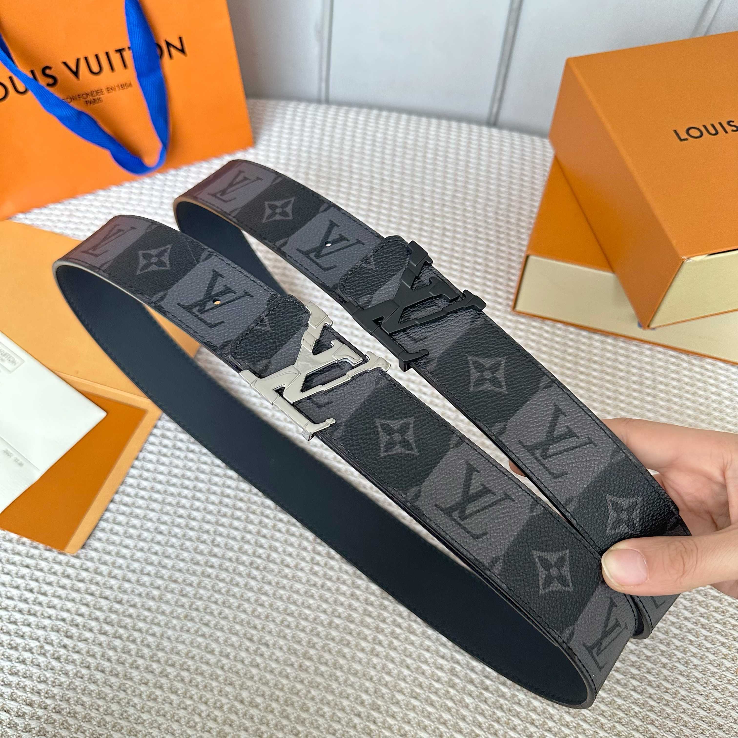  L0UIS VUITT0N 專櫃最新升級版本 寬度40毫米 精湛工藝定制帆布面料襯托進口小牛皮底  搭
