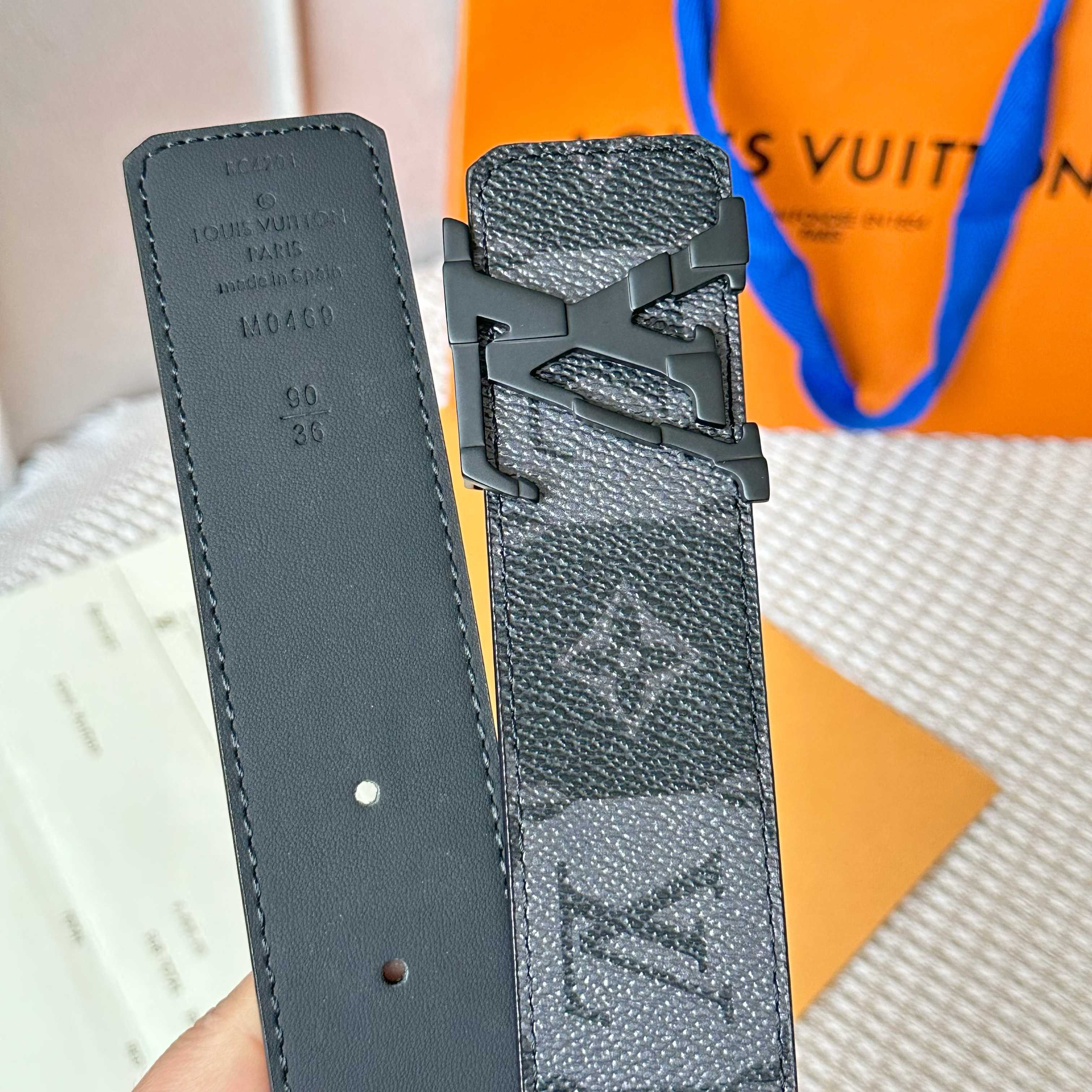  L0UIS VUITT0N 專櫃最新升級版本 寬度40毫米 精湛工藝定制帆布面料襯托進口小牛皮底  搭