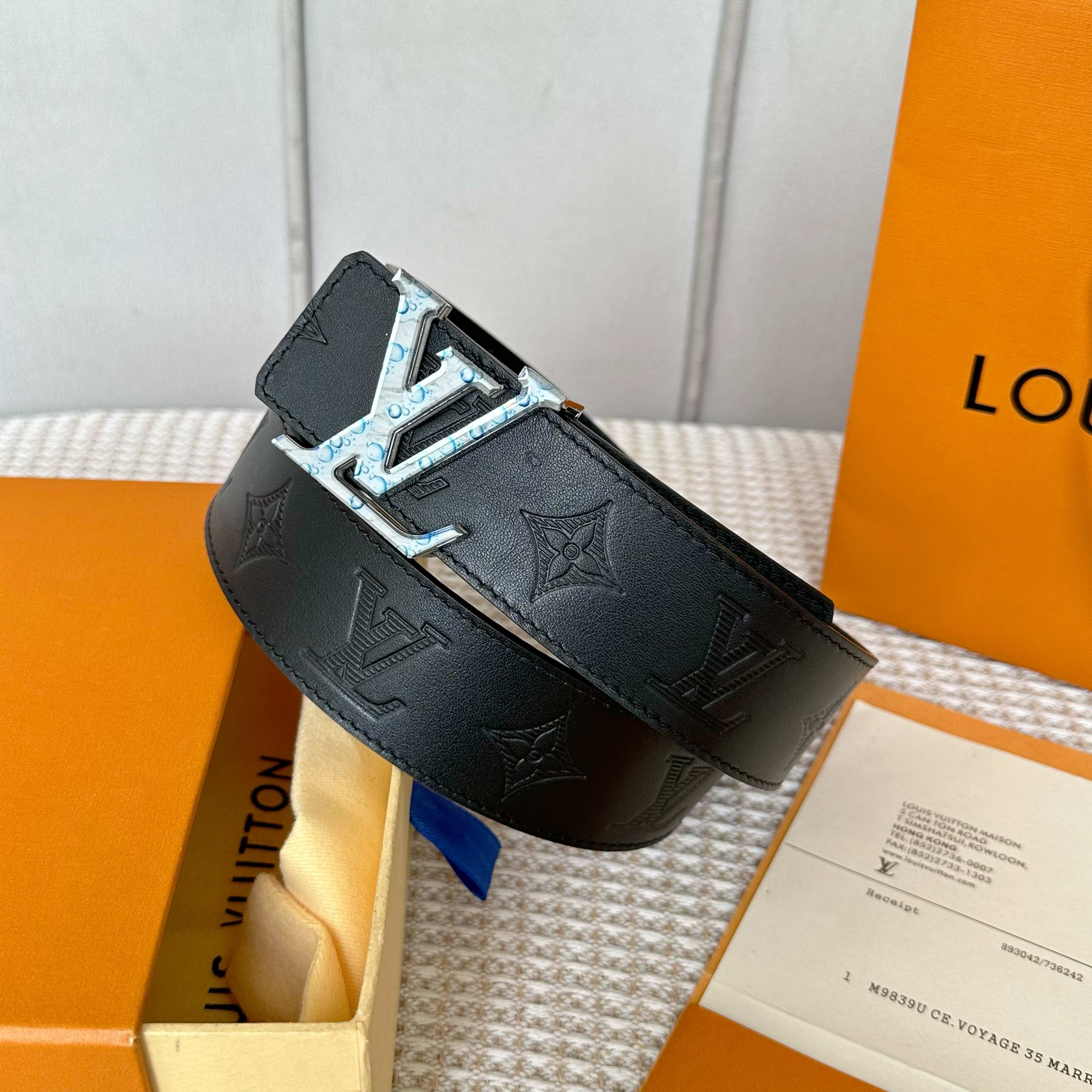 
     L0UIS VUITT0N 今季新品 男士原單腰帶 寬度40毫米 雙面進口頭層小牛皮壓花品牌