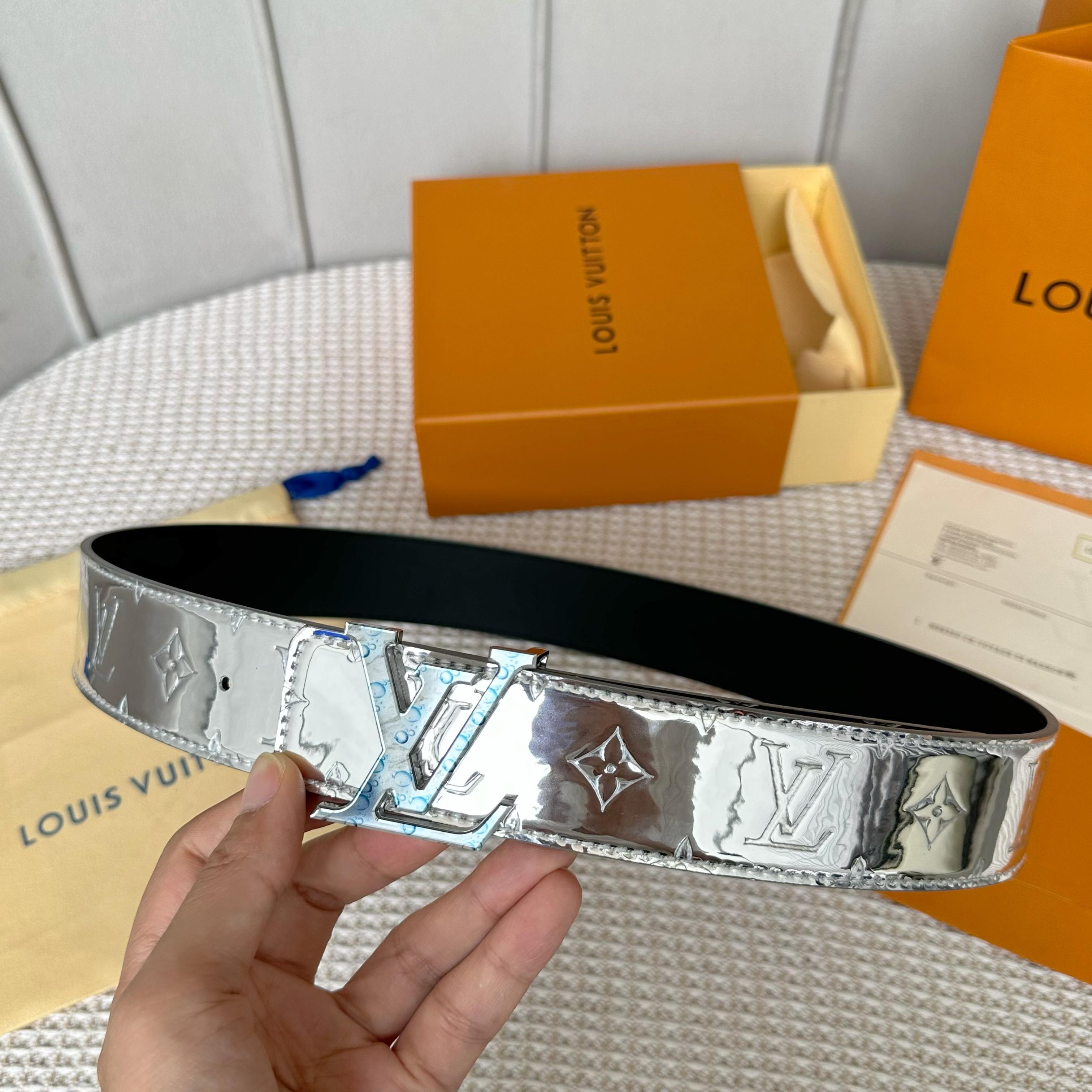 
     L0UIS VUITT0N 今季新品 男士原單腰帶 寬度40毫米 雙面進口頭層小牛皮壓花品牌
