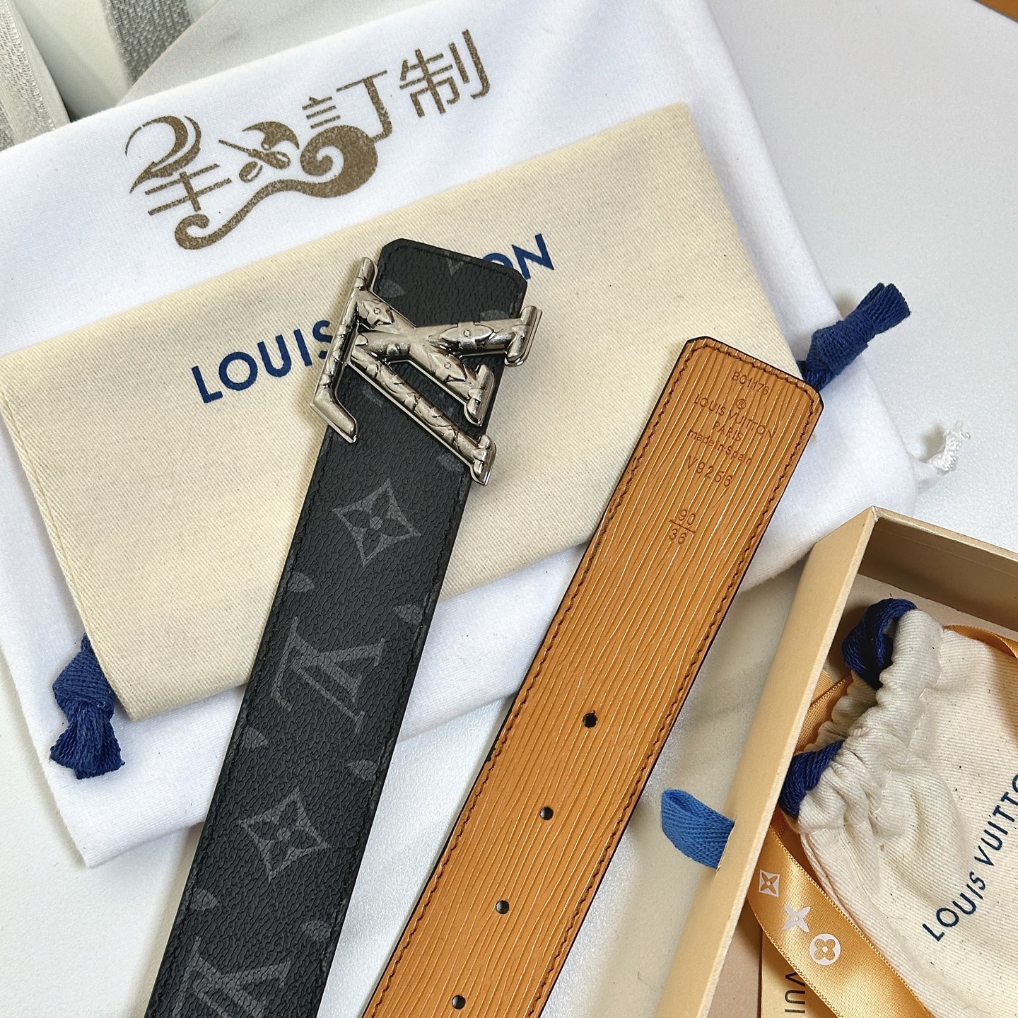L驢家專櫃最新版本 寬度40毫米 皮帶面採用定制帆布面料 原廠進口頭層水波紋皮底 手感極佳 配置經新型字