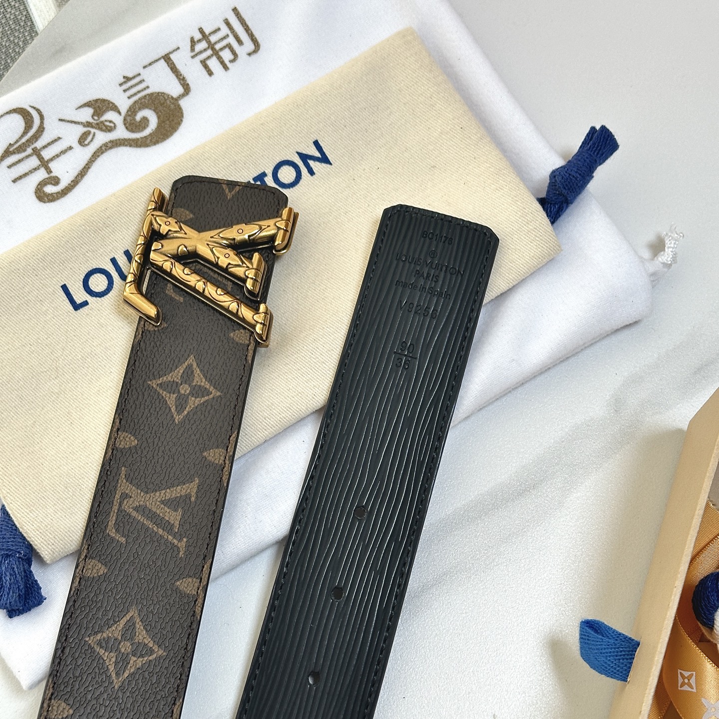 L驢家專櫃最新版本 寬度40毫米 皮帶面採用定制帆布面料 原廠進口頭層水波紋皮底 手感極佳 配置經新型字