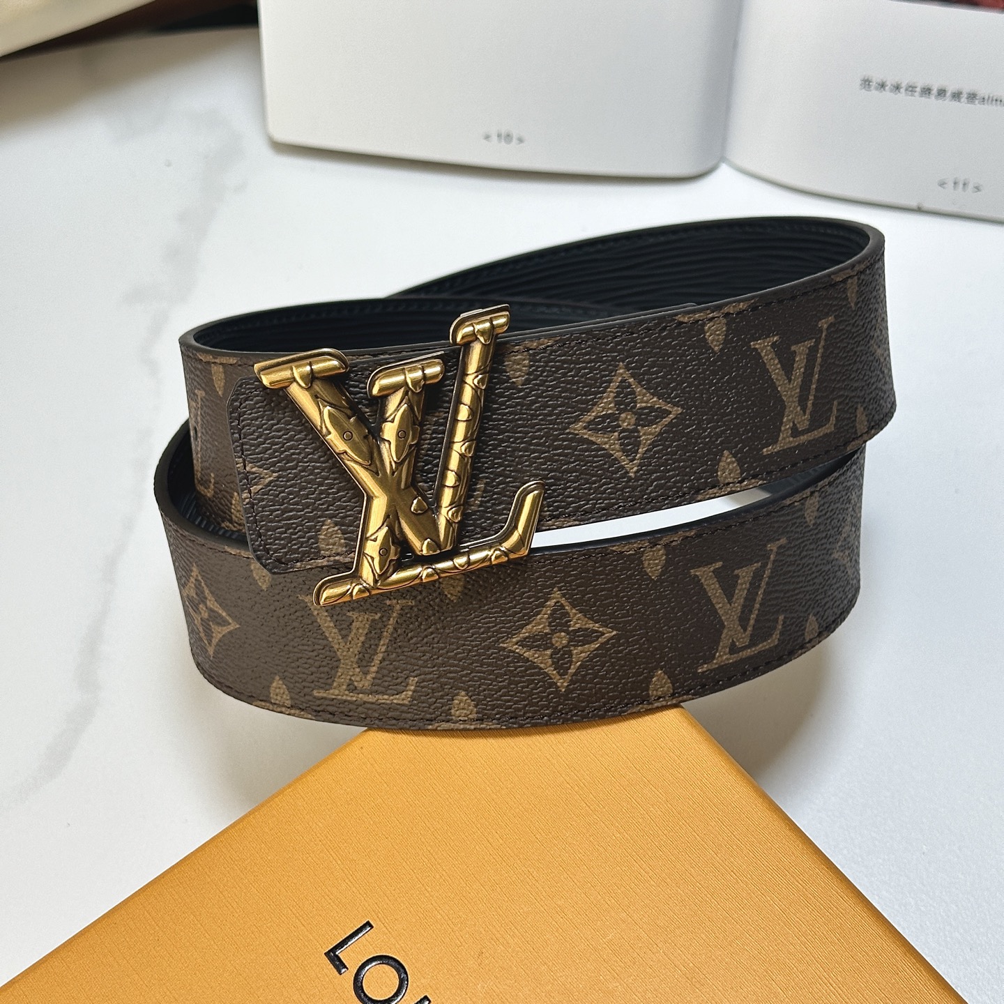 L驢家專櫃最新版本 寬度40毫米 皮帶面採用定制帆布面料 原廠進口頭層水波紋皮底 手感極佳 配置經新型字