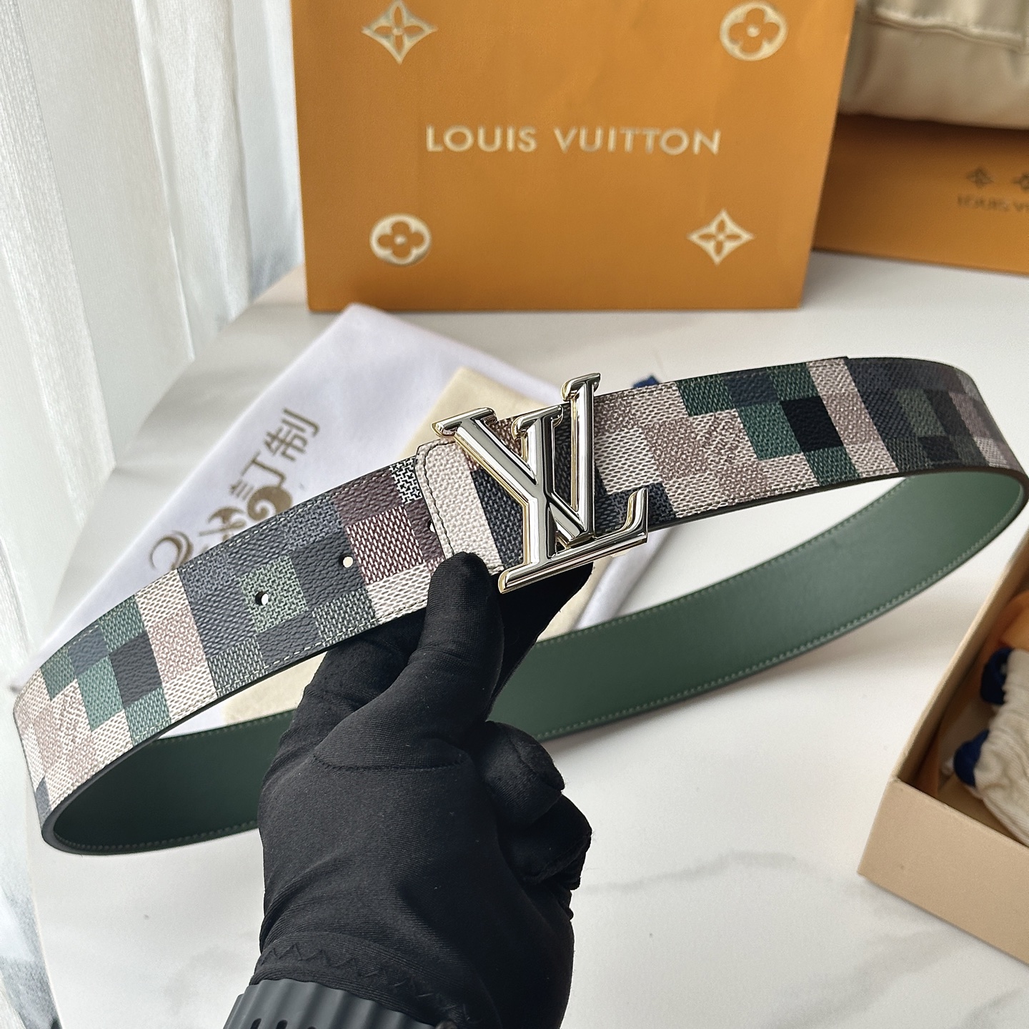 （原版L0UIS VUITT0N 專櫃最新升級版本 寬度40毫米 全新訂制帆布搭配最新進口原廠皮底 配置