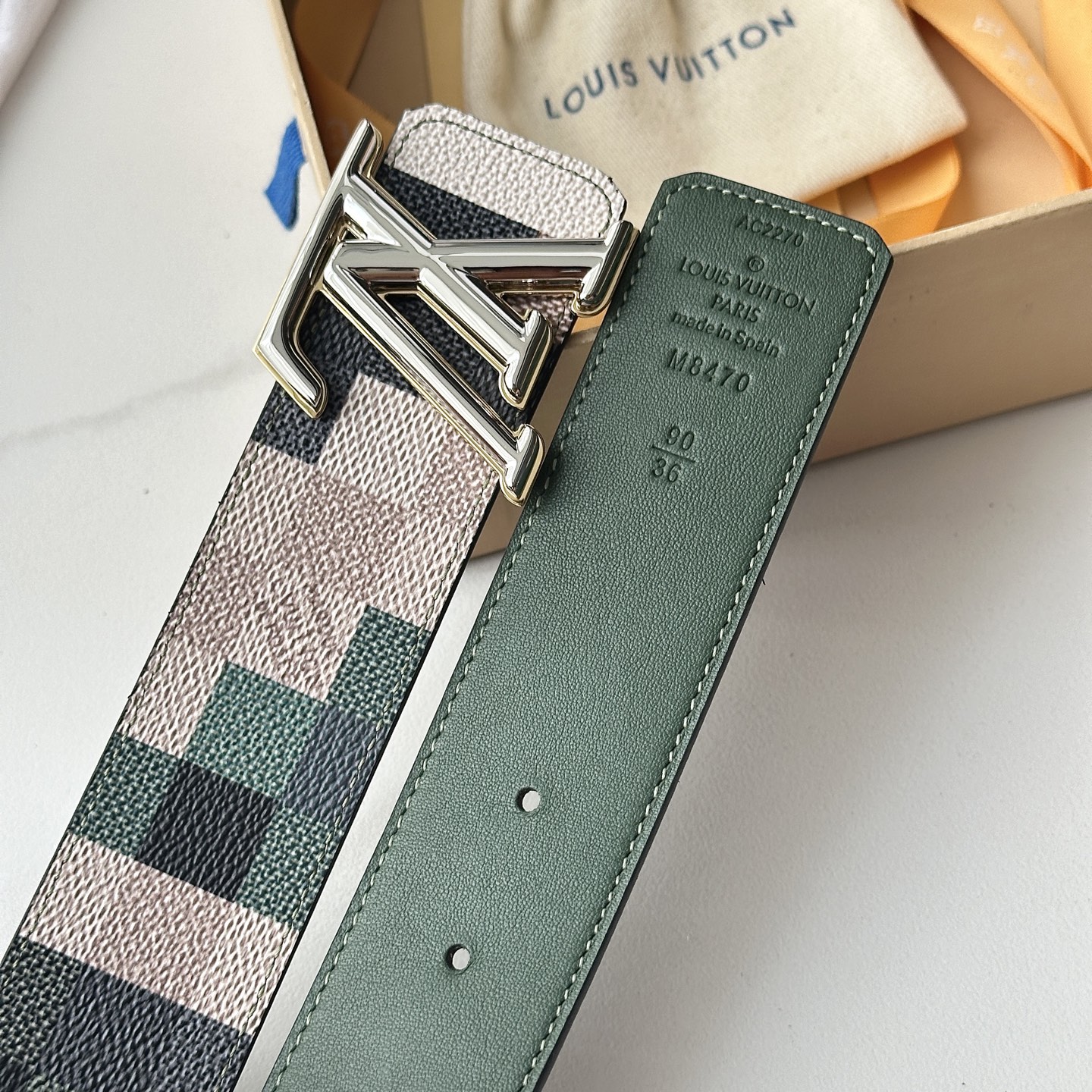 （原版L0UIS VUITT0N 專櫃最新升級版本 寬度40毫米 全新訂制帆布搭配最新進口原廠皮底 配置