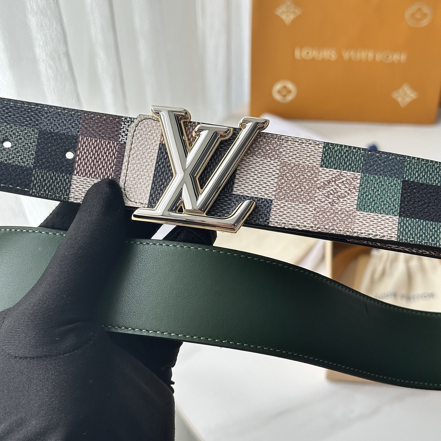 （原版L0UIS VUITT0N 專櫃最新升級版本 寬度40毫米 全新訂制帆布搭配最新進口原廠皮底 配置