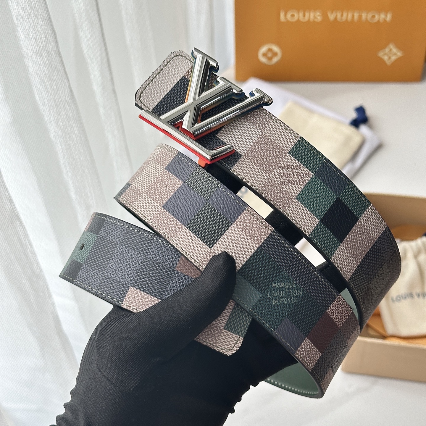 L0UIS VUITT0N 專櫃最新升級版本 寬度40毫米 全新訂制帆布搭配最新進口原廠皮底 配置新款字