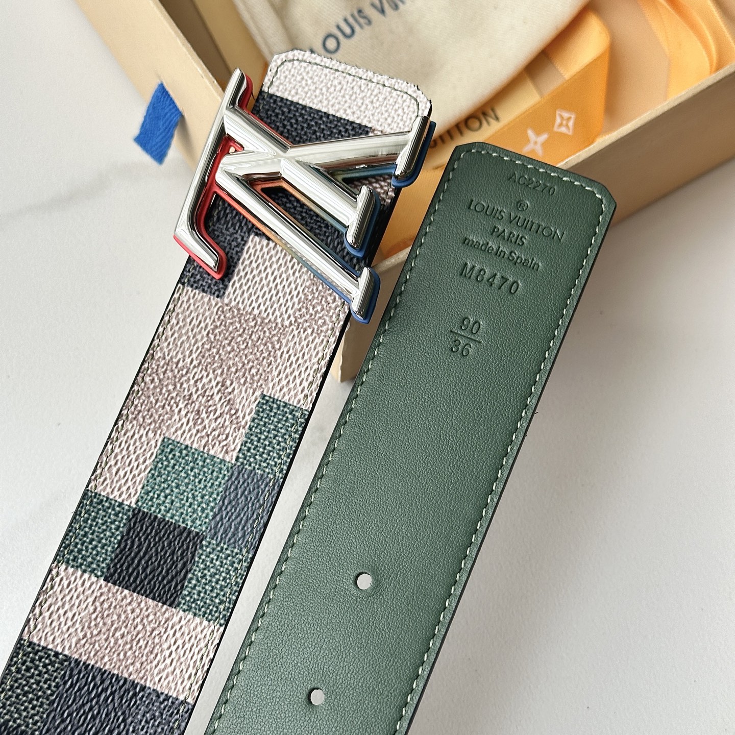 L0UIS VUITT0N 專櫃最新升級版本 寬度40毫米 全新訂制帆布搭配最新進口原廠皮底 配置新款字