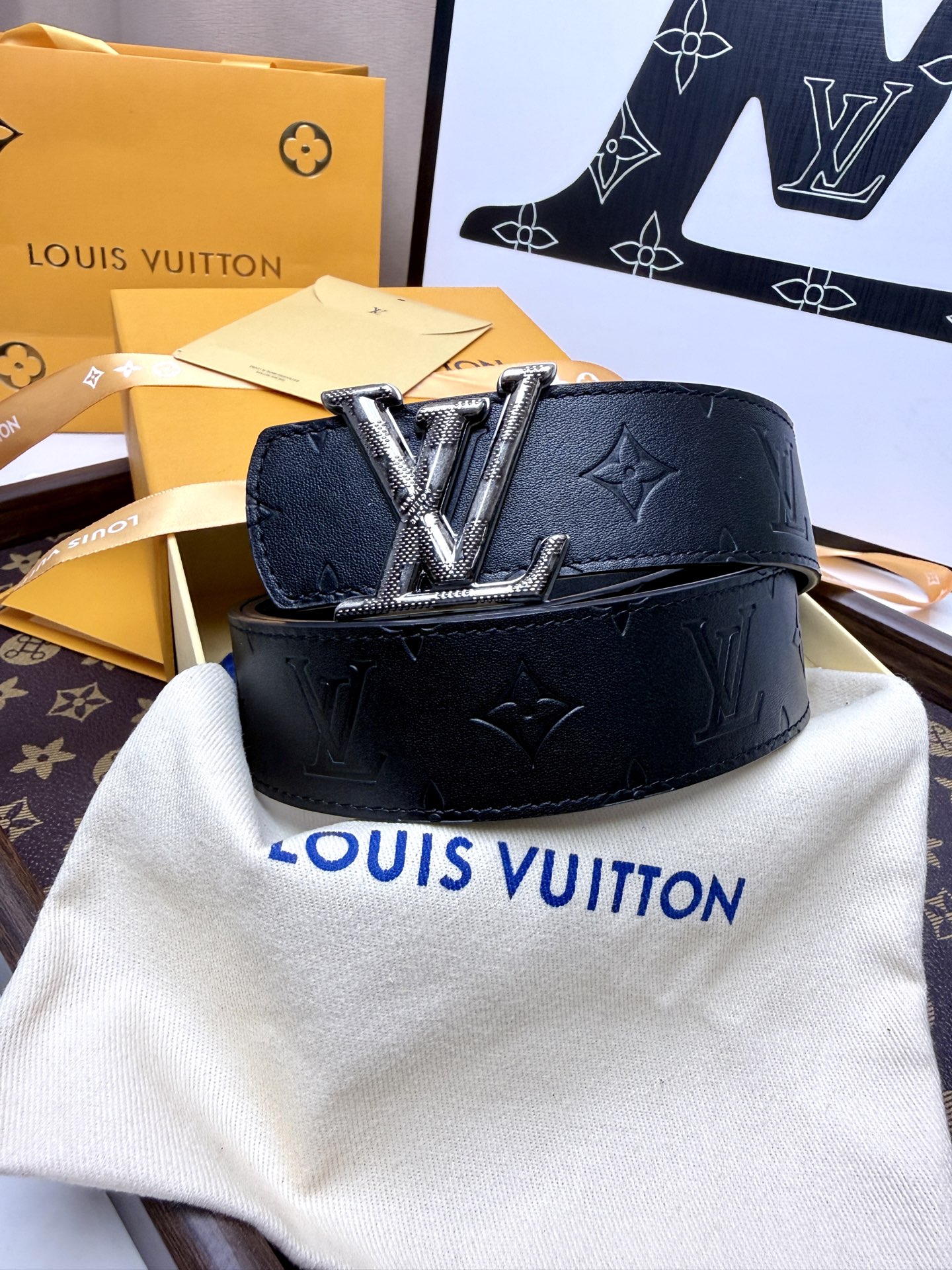 LV 033