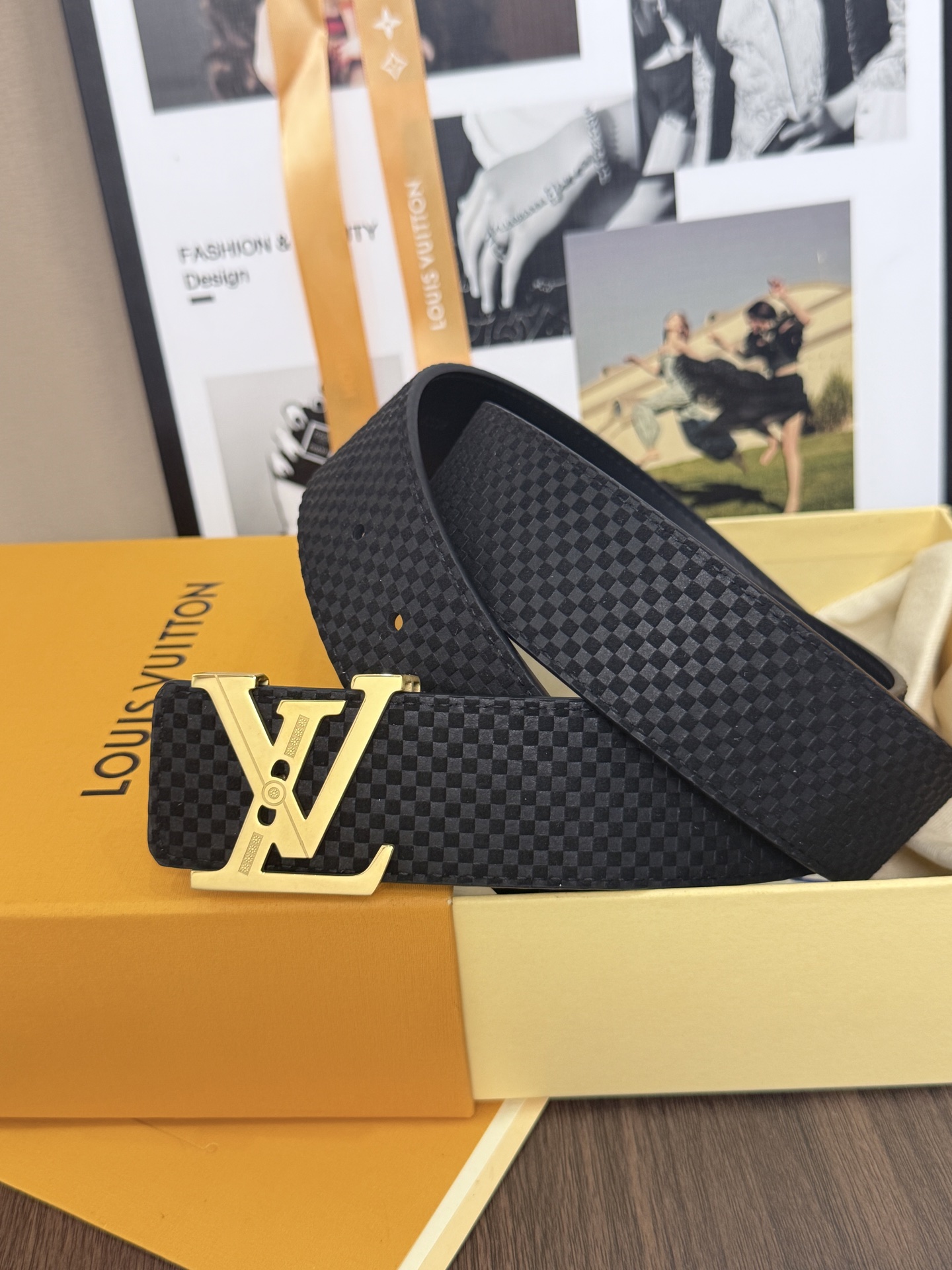 L0UIS VUITT0N 專櫃最新升級版本 寬度40毫米 全新訂制搭配最新進口原廠皮底 配置新款字母搭