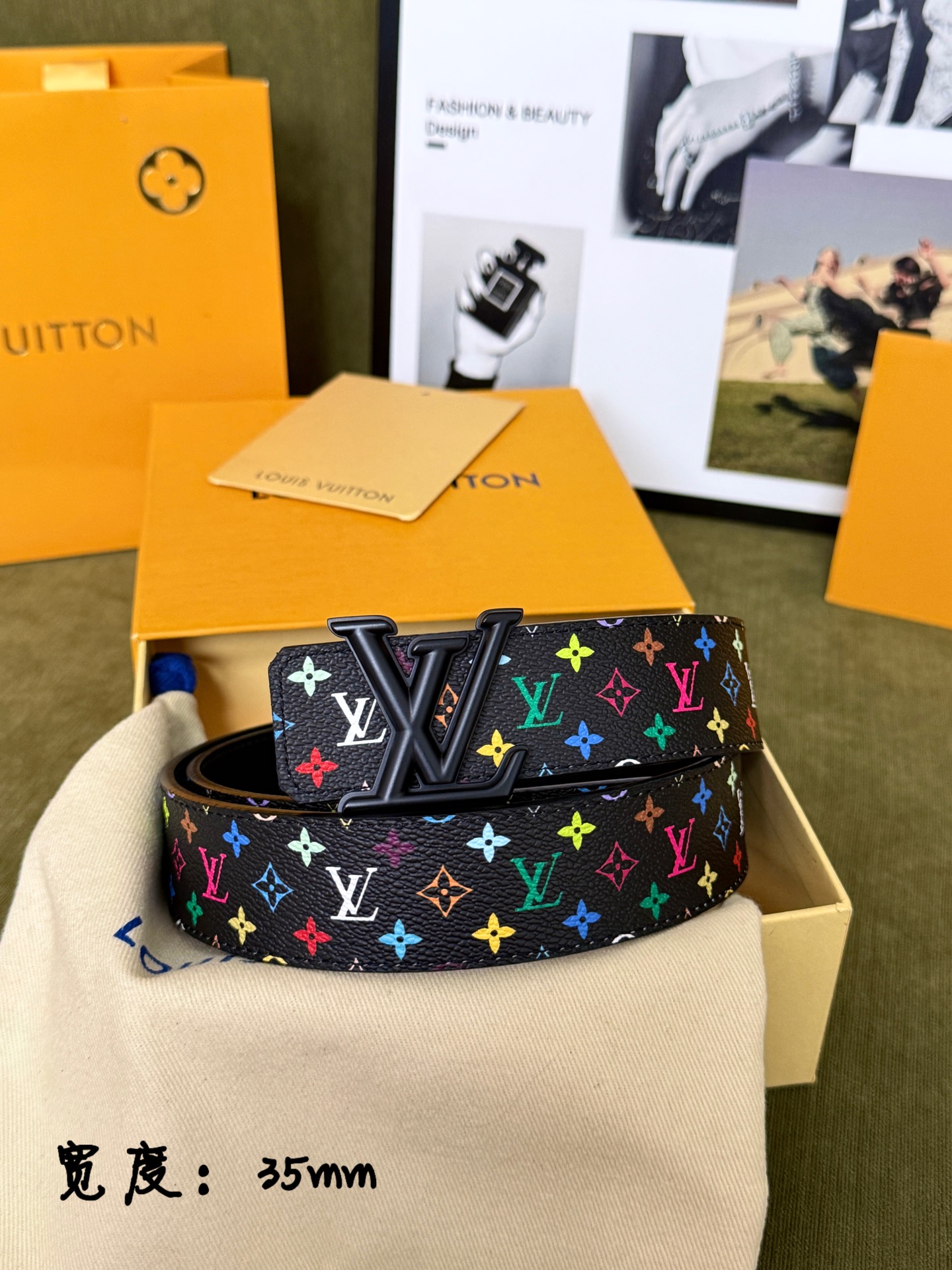 NO:924873,Original order LV black background colorful matte LV buckle belt｜35mm standard width original color printed coated canvas with delicate and smooth black leather lining, full of texture pure matte black three-dimensional LV metal buckle, personalized contrasting color with a trendy and energetic atmosphere, belt, louis vuitton19860909原单 LV黑底彩花哑光 LV扣皮带｜35mm标准宽度  原厂彩色印花涂层帆布,搭配细腻柔滑黑皮内里, 质感十足 纯哑光黑立体 LV金属扣,个性撞色自带潮流活力气息,皮带,louis vuitton,Belt