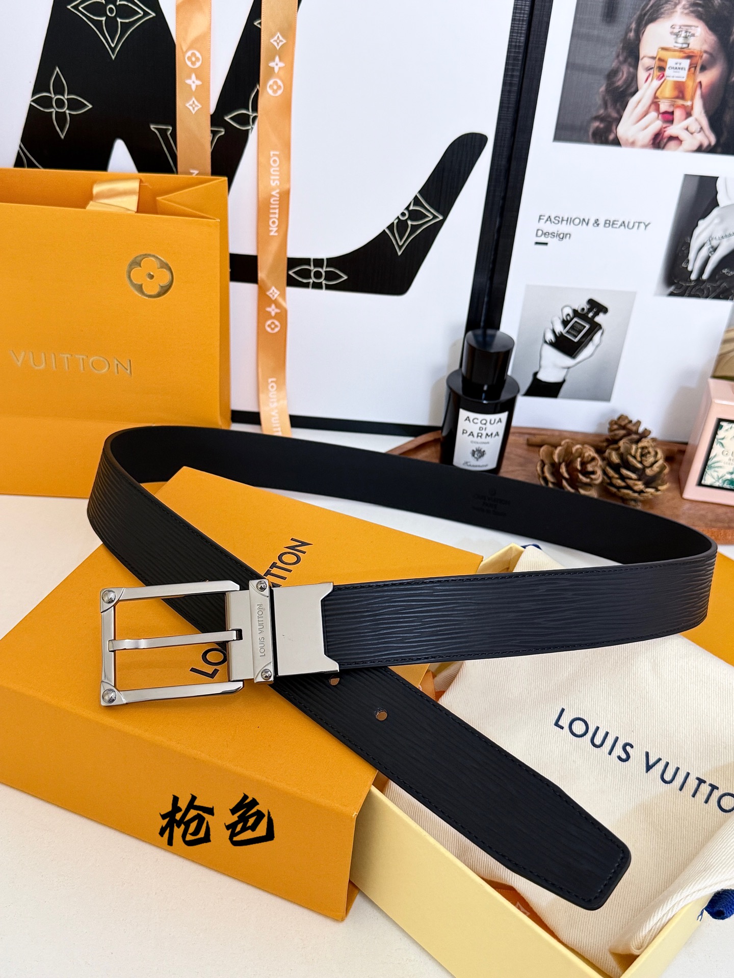 LV水波纹针扣皮带｜35mm窄版宽度          原厂立体水波压纹皮料，顺滑细腻柔韧内里，质感拉满、亮枪方正针式金