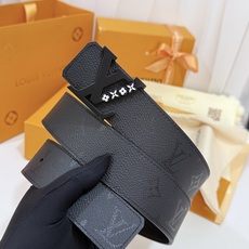 LV暗黑花哑黑花扣皮带|40mm标准宽度 LV Initiales Midhight 40 毫米双面腰 LV暗黑花哑黑花扣皮带|40mm标准宽度 LV Initiales Midhight 40 毫米双面腰
