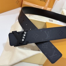 LV暗黑花哑黑花扣皮带|40mm标准宽度 LV Initiales Midhight 40 毫米双面腰 LV暗黑花哑黑花扣皮带|40mm标准宽度 LV Initiales Midhight 40 毫米双面腰