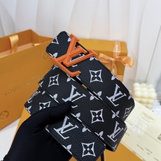 LV黑白满花大logo菱形橙皮带|40mm标准宽度 荔枝粒面耐磨带身,搭配顺滑柔润真皮内里,触感扎实高级, LV黑白满花大logo菱形橙皮带|40mm标准宽度 荔枝粒面耐磨带身,搭配顺滑柔润真皮内里,触感扎实高级,