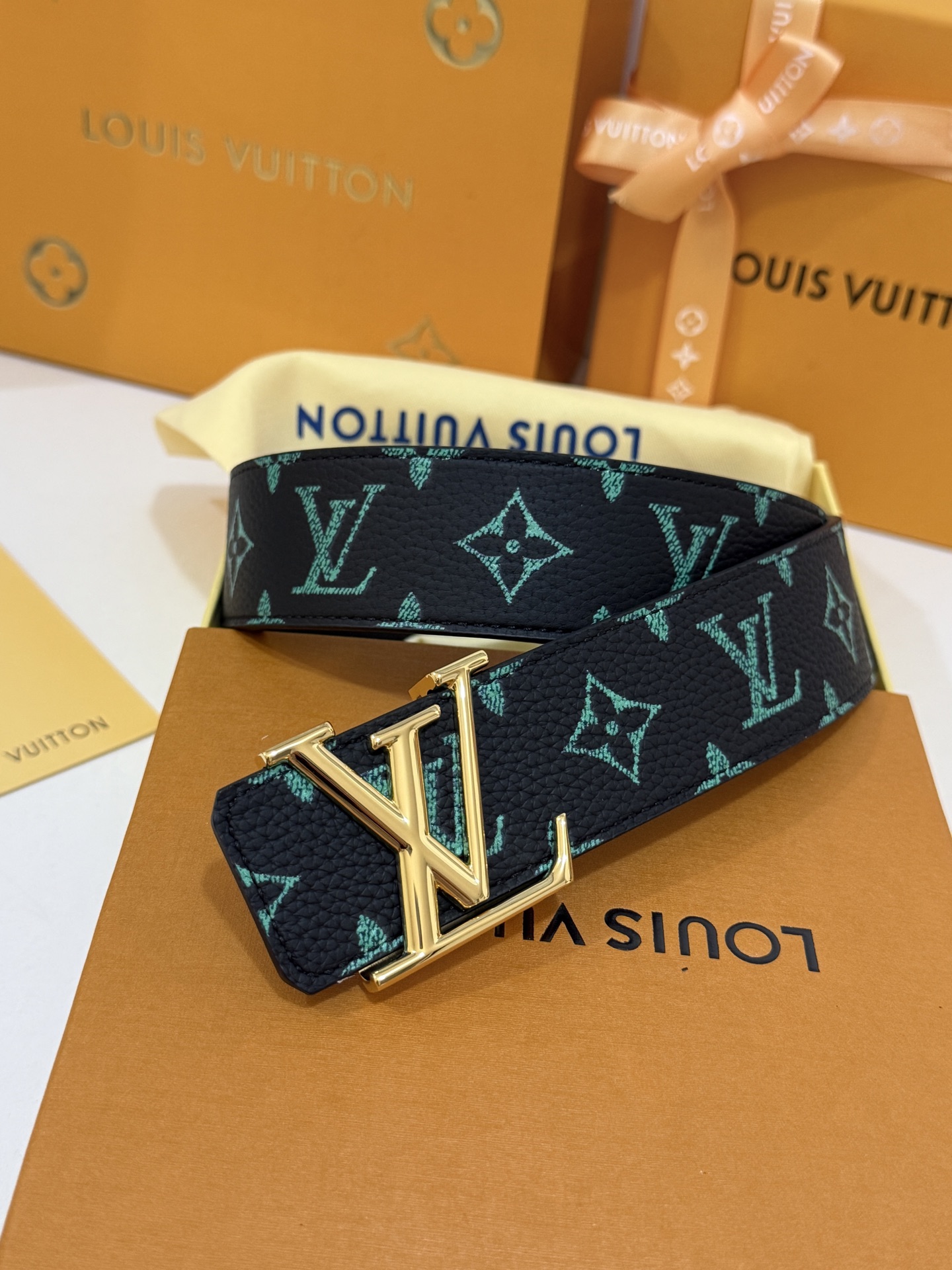 LV 40mm ✨