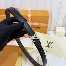 LV细款花饰金标皮带 |20mm精致窄版宽度 细腻平滑头层黑皮带身,内里满印老花内村,手感软糯 满钻金饰L LV细款花饰金标皮带 |20mm精致窄版宽度 细腻平滑头层黑皮带身,内里满印老花内村,手感软糯 满钻金饰L