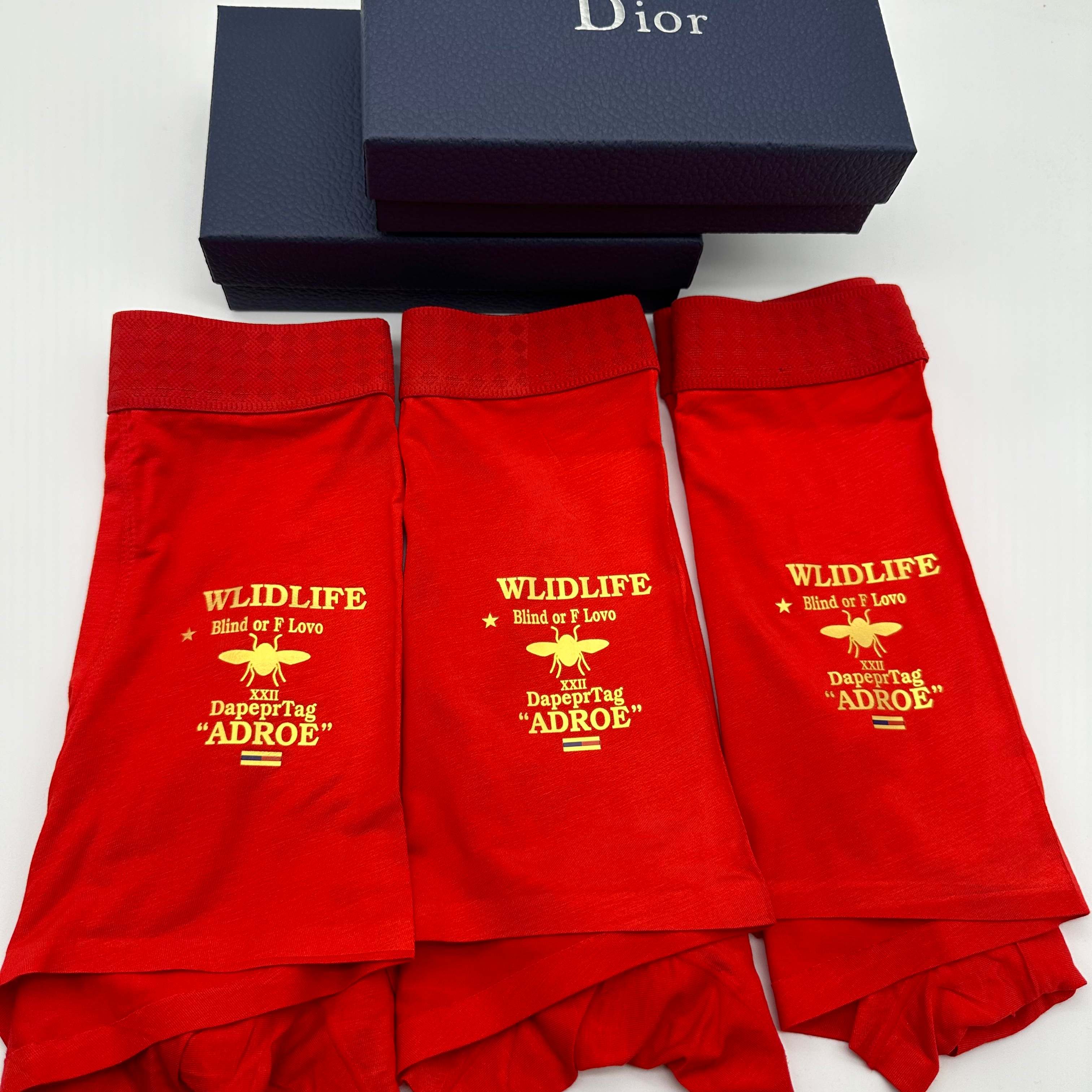 DIOR 迪奥！原单品质，大红 红红火火精品盒装男士内裤！外贸国外订单，高品质，无痕切割工艺 科学配 9