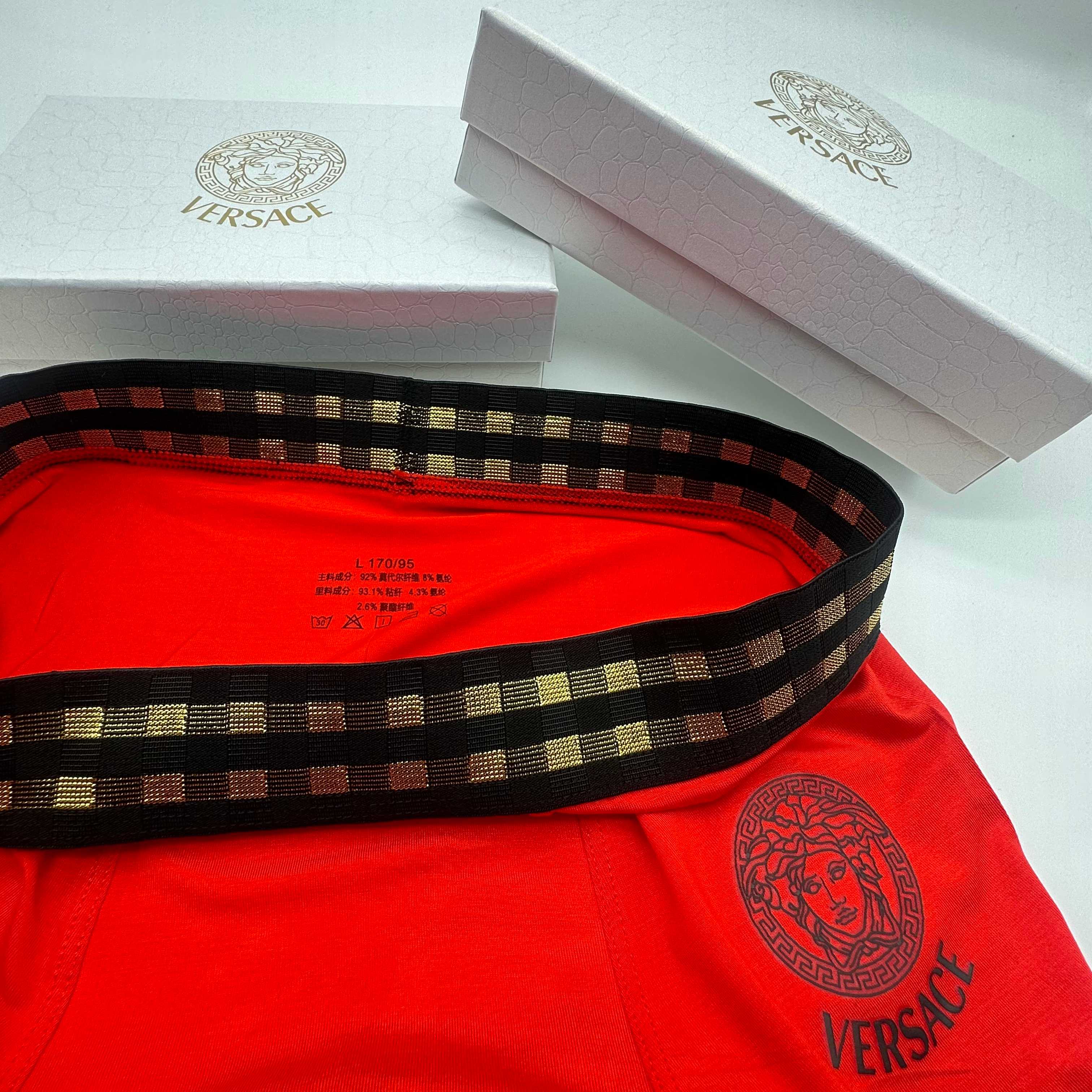 versace 范思哲 最新版红红火火，经典美杜沙系列！时尚男士内裤！精美烫金Logo！外贸国外订单，原