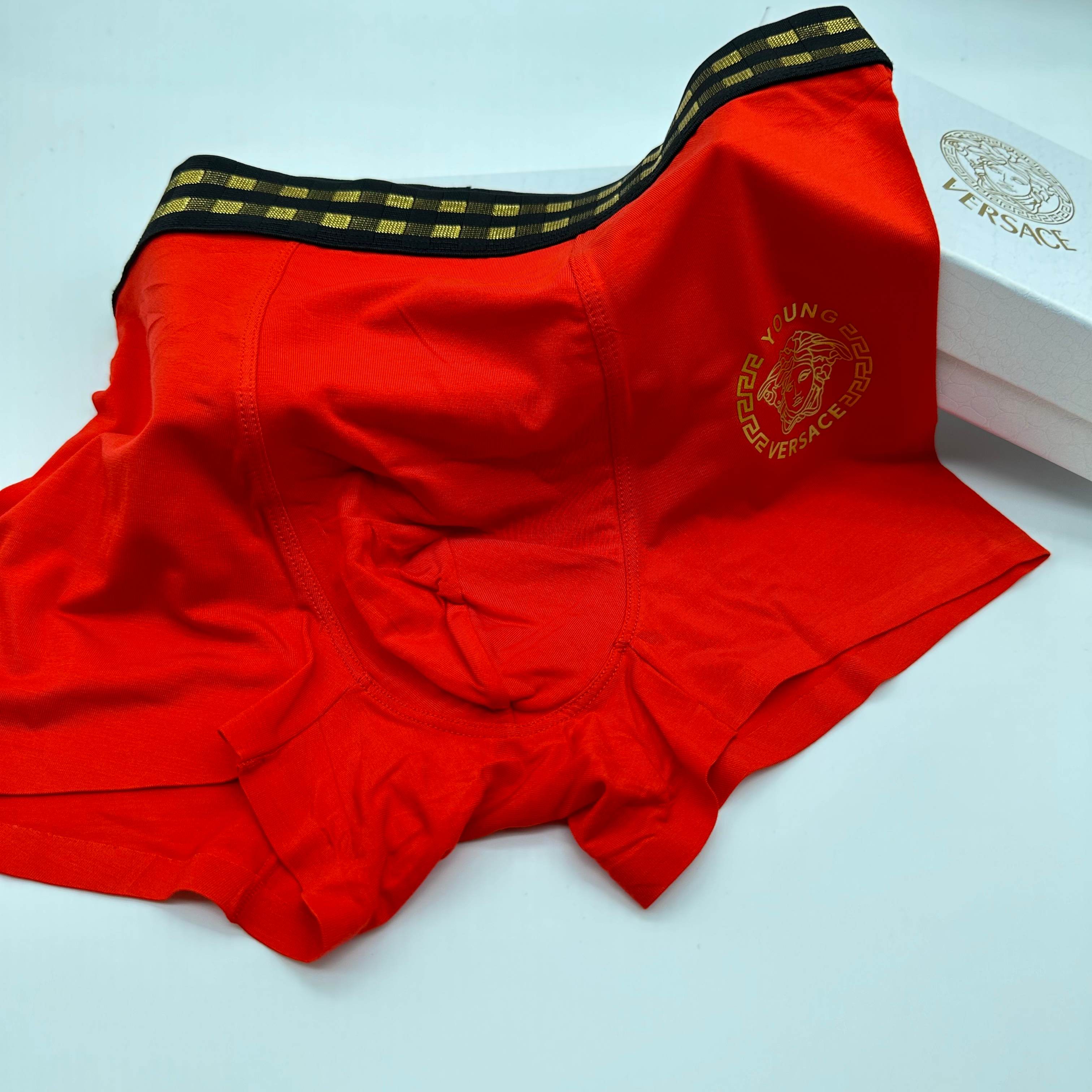 本命年 🔥🔥🔥versace 范思哲 最新版红红火火，经典美杜沙系列！时尚男士内裤！精美烫金Logo！外
