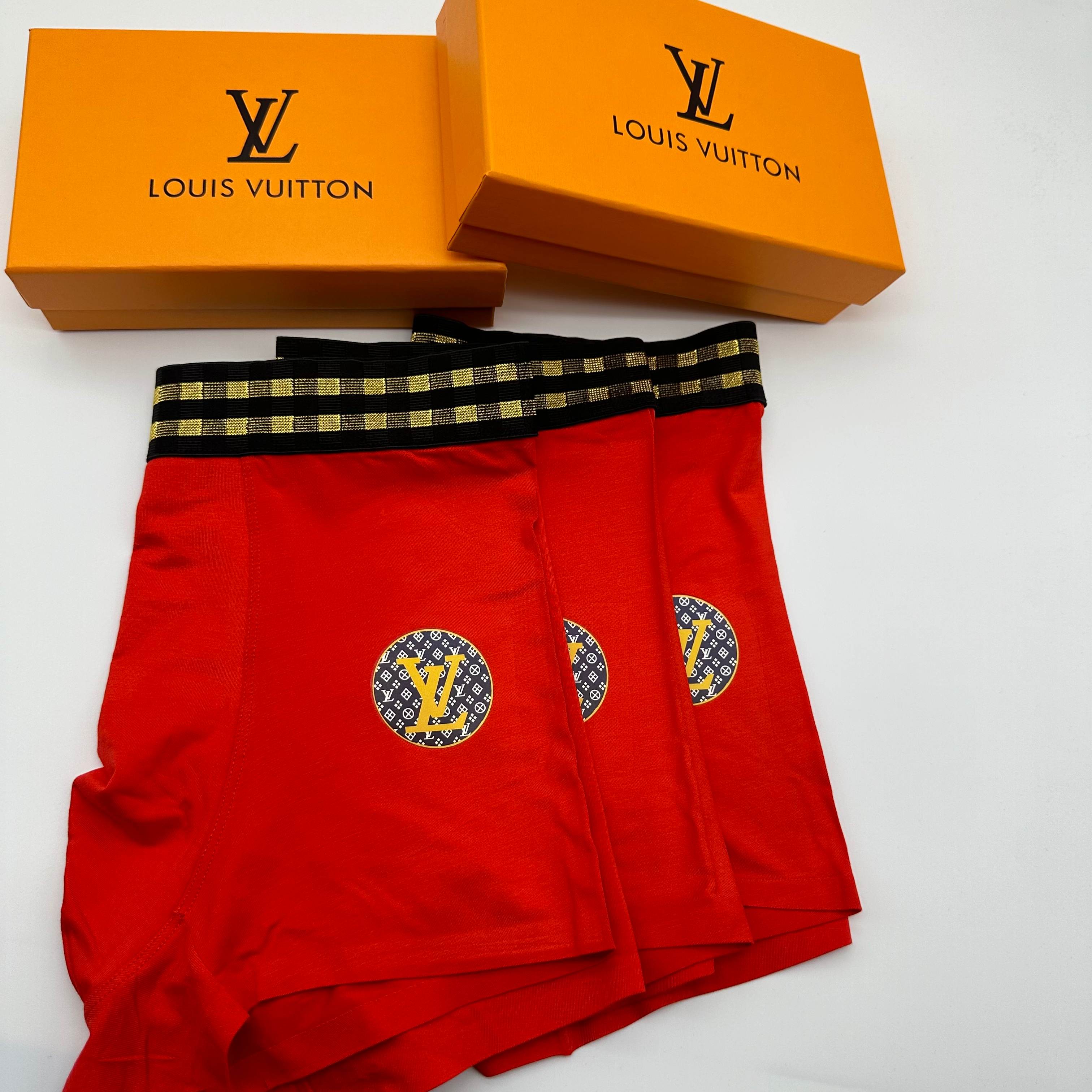 红红火火 高品质！送礼自备首选！Louis vuitton LV 经典时尚男士内裤！外贸国外订单，原单品