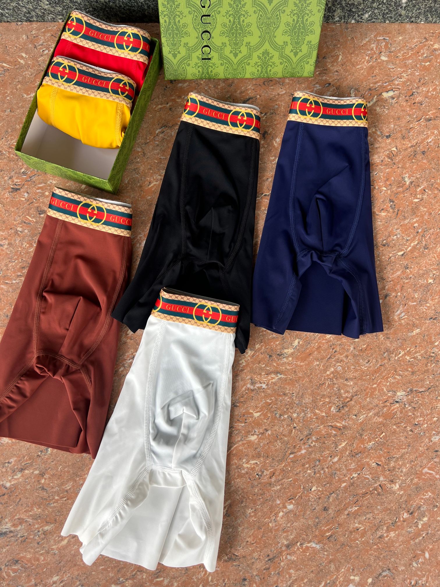 新品长款！古奇 Gucci！原单品质！精品盒装男士内裤！外贸国外订单，高品质，真丝无痕切割工艺 科学配比