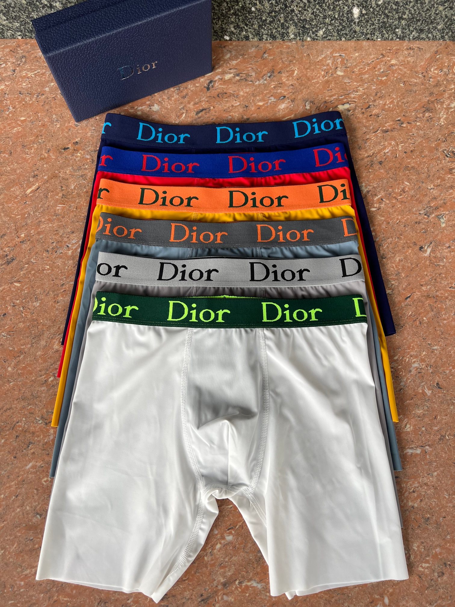 新品长款！迪奥 Dior！原单品质！精品盒装男士内裤！外贸国外订单，高品质，真丝无痕切割工艺 科学配比 