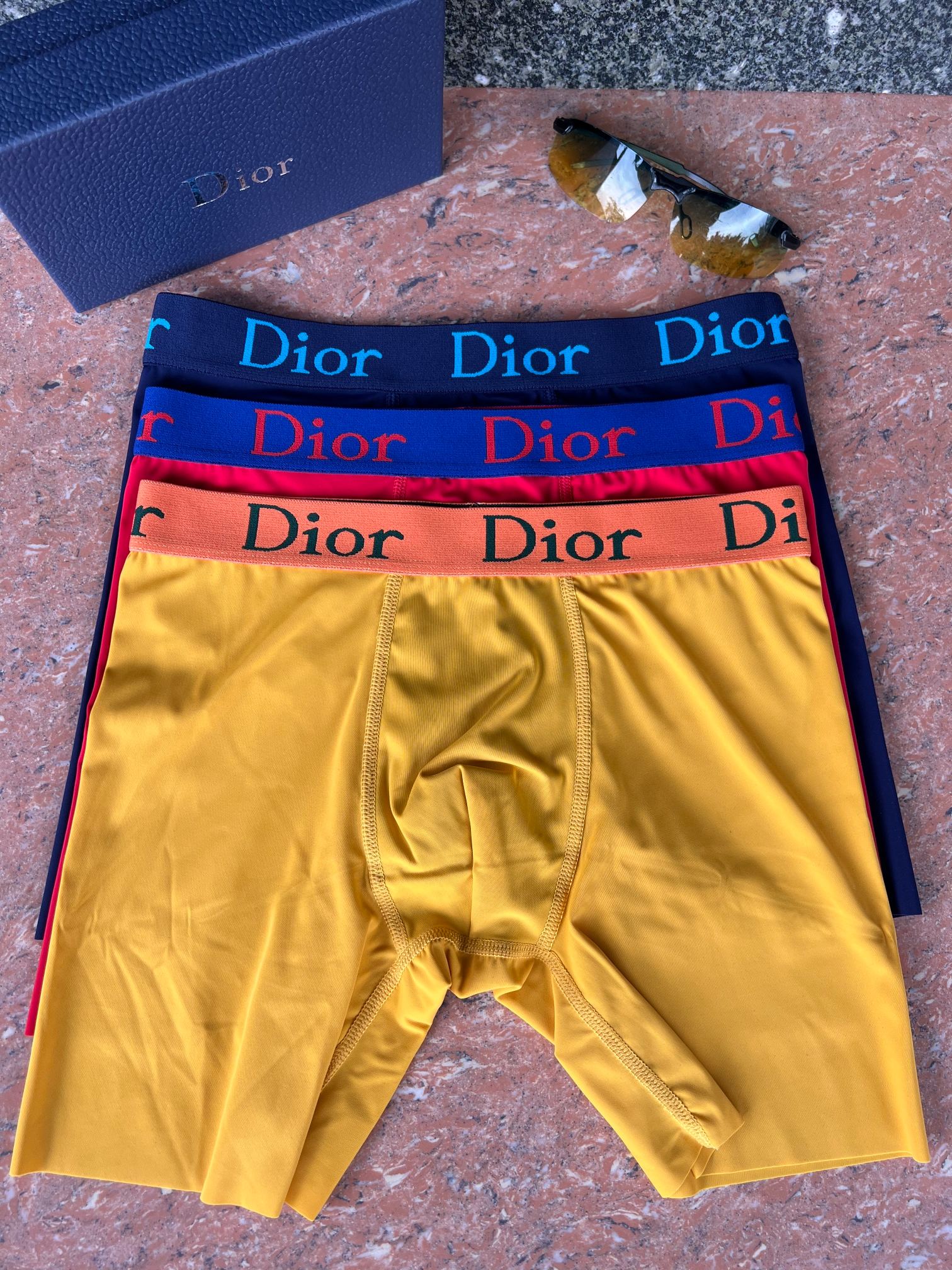 新品长款！迪奥 Dior！原单品质！精品盒装男士内裤！外贸国外订单，高品质，真丝无痕切割工艺 科学配比 