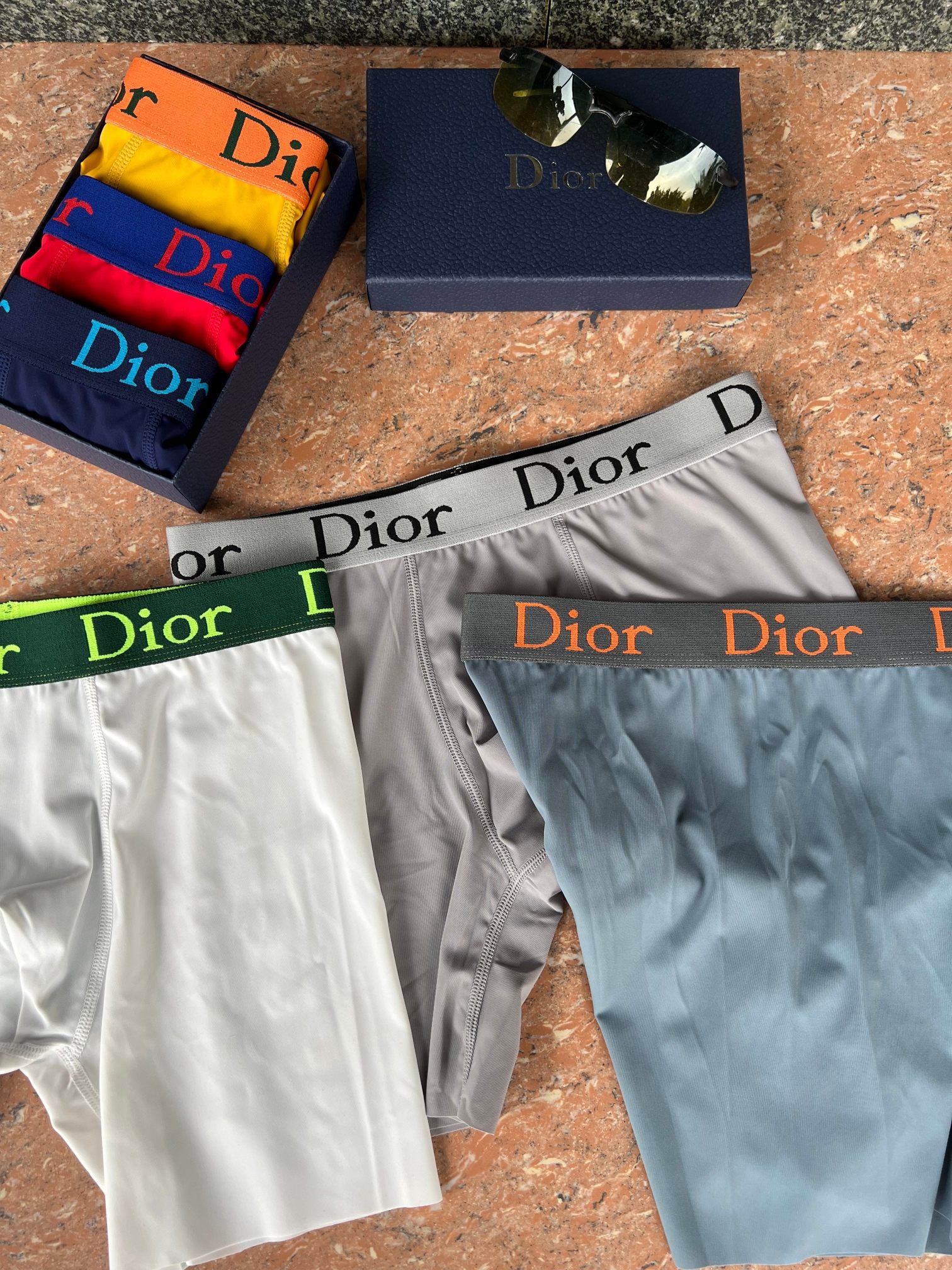 新品长款！迪奥 Dior！原单品质！精品盒装男士内裤！外贸国外订单，高品质，真丝无痕切割工艺 科学配比 